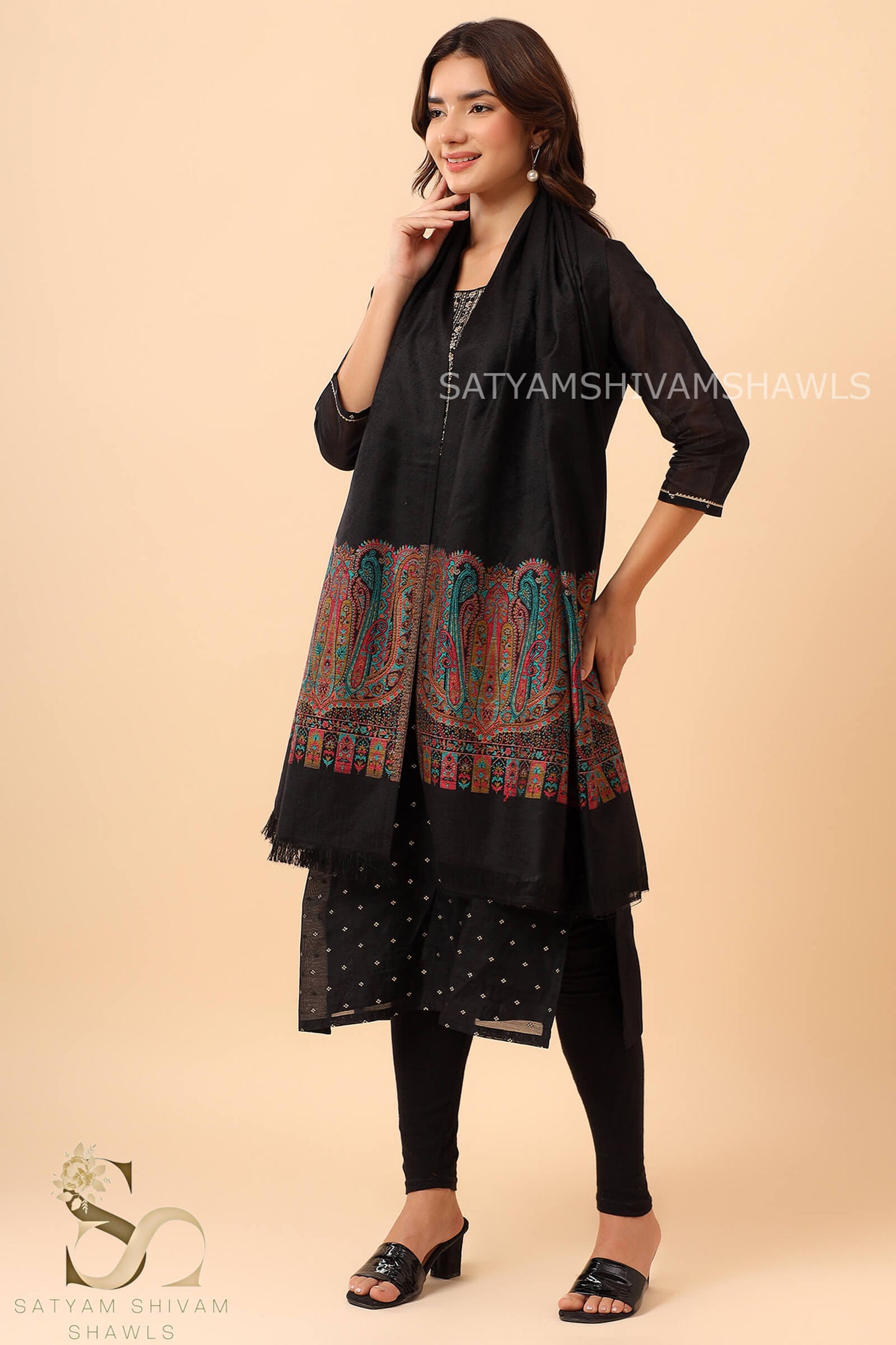 ANAQAT VINTAGE PAISLEY PALLA KANI WOMENS STOLE, BLACK