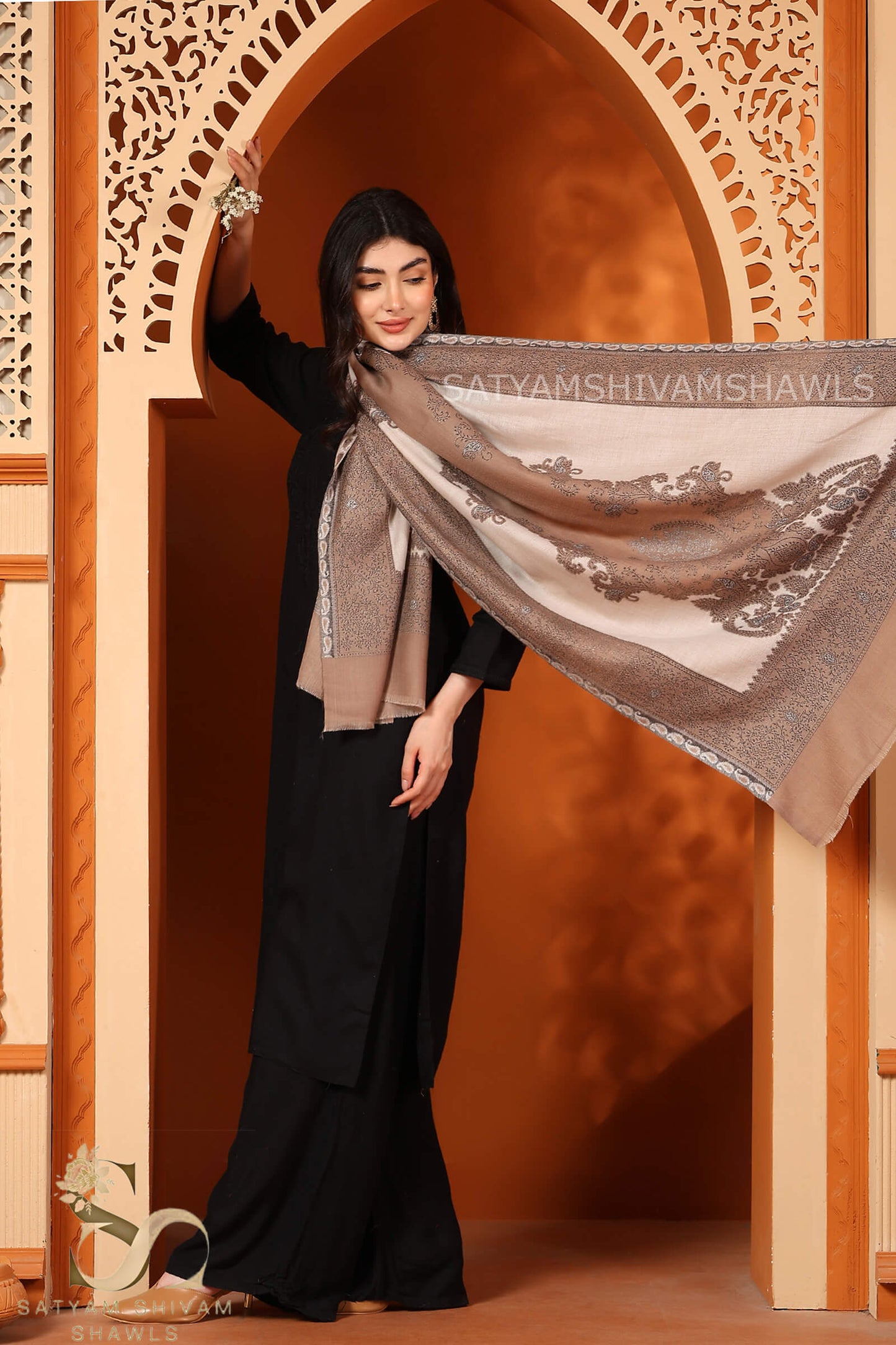 THE PASHMINA EMPRESS EXTRA FINE WOOL KANI STOLE,WARM & SOFT,TOOSH WHITE