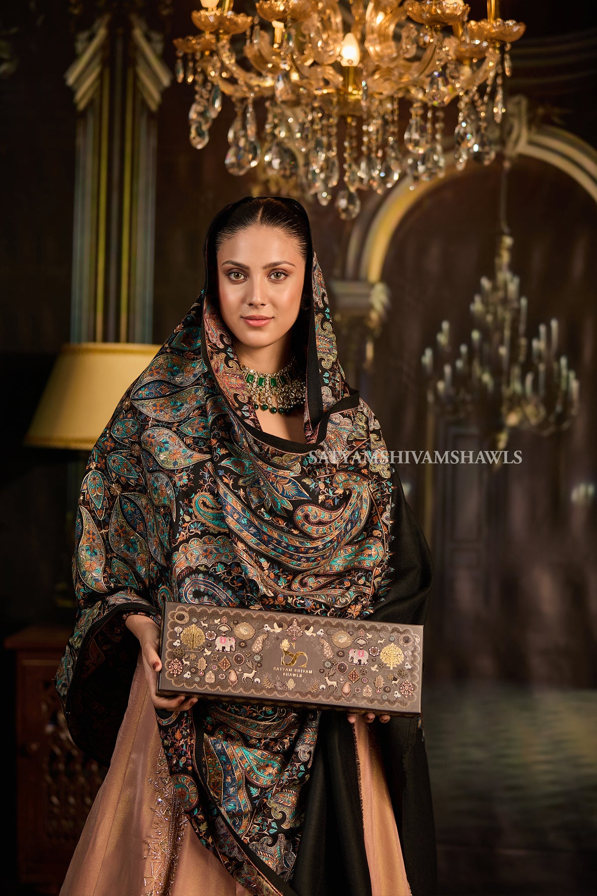 The Royal Heirloom – Intricate Handwork Shawl