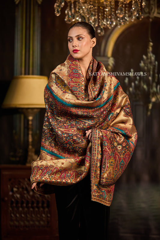 Moonlight Reversible Zari Kani — Woven in Tradition, Crafted for Elegance