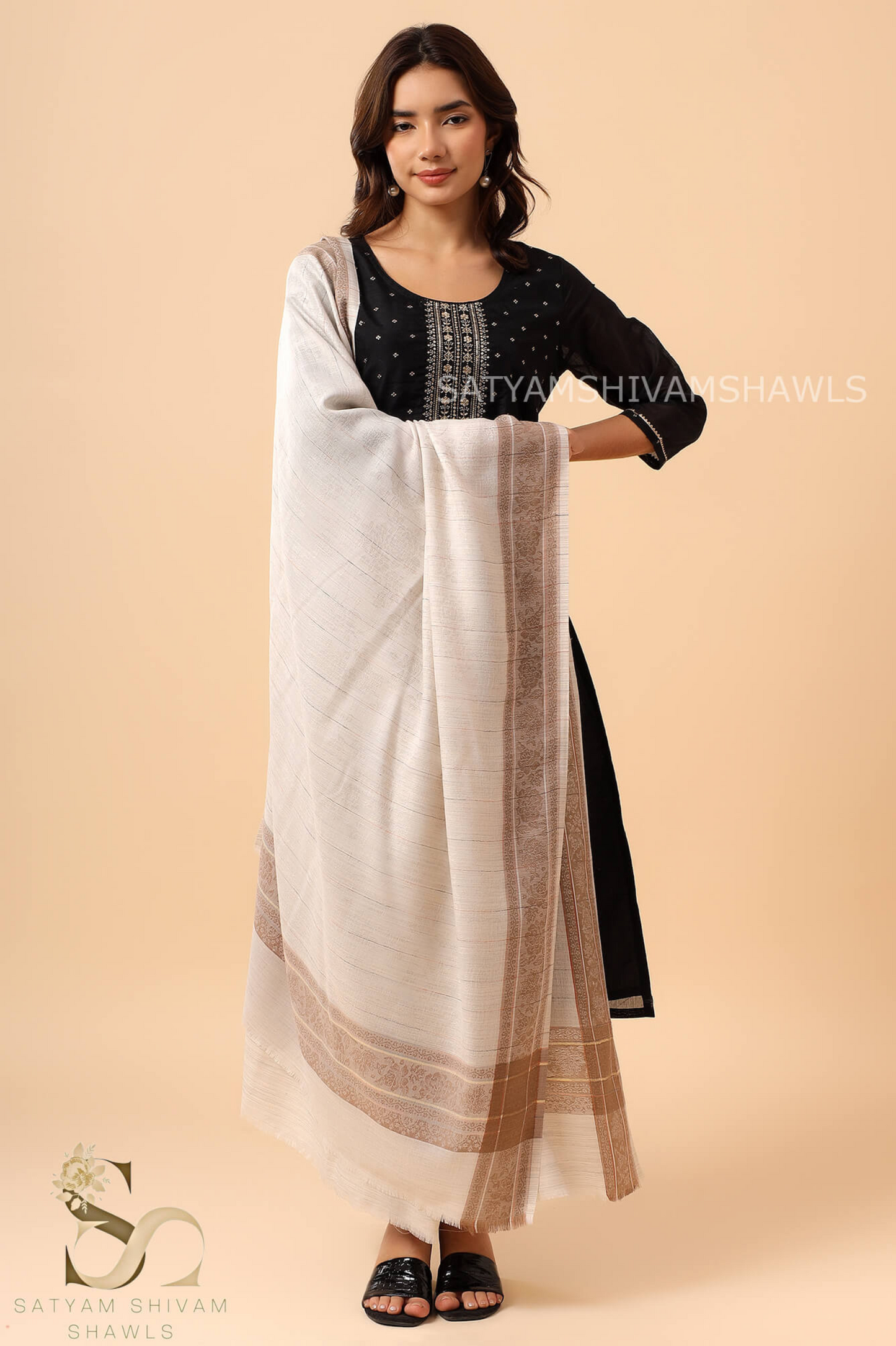 PURE WOOL REVERSIBLE SELF BORDER WITH STRIPS DESIGN SHAWL ,WHITE