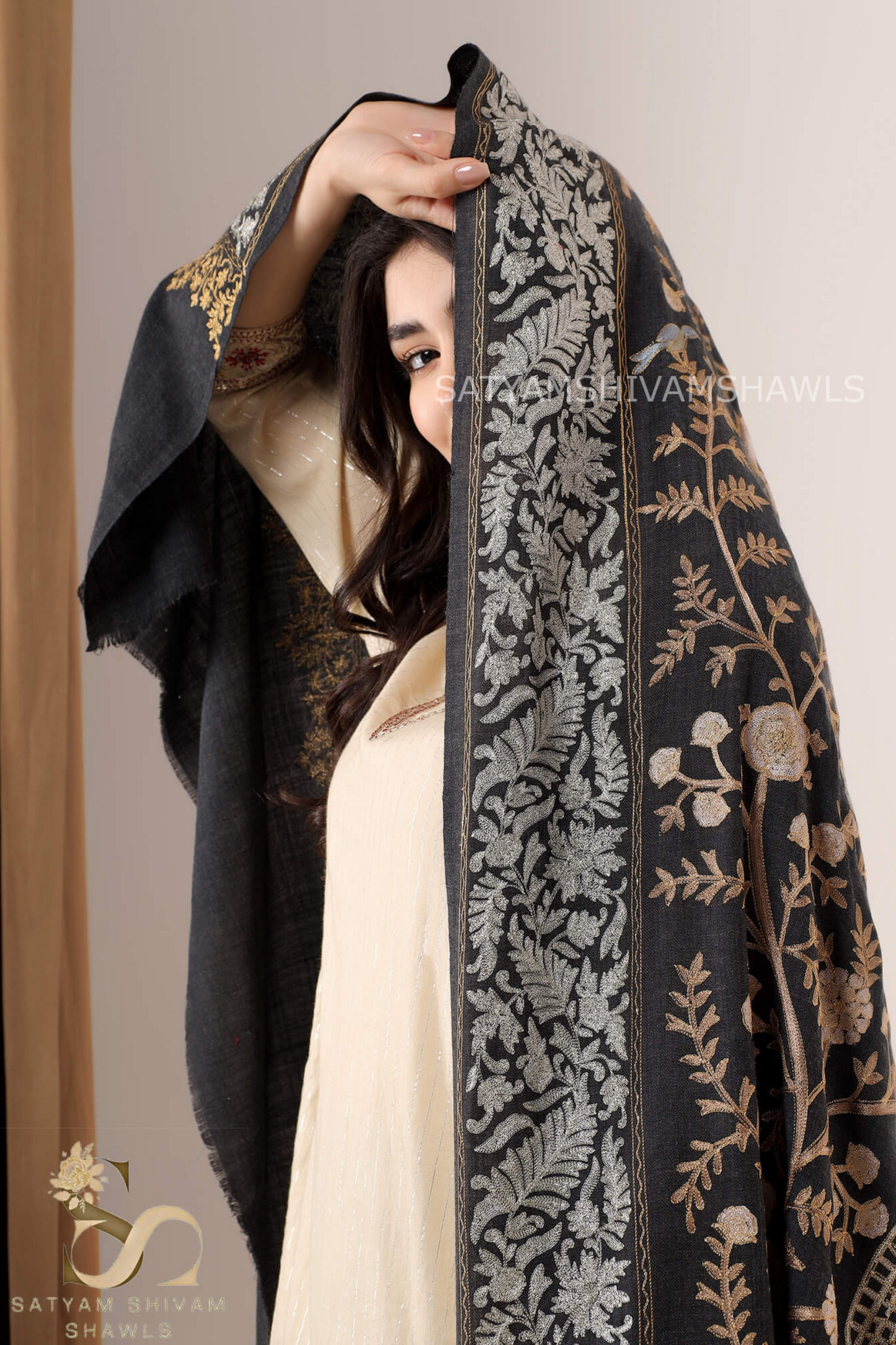 "SHIKAAR-E-KASHMIR" TILLA EMBRODIERY FINE PASHMINA WOOL, WARM AND SOFT,
