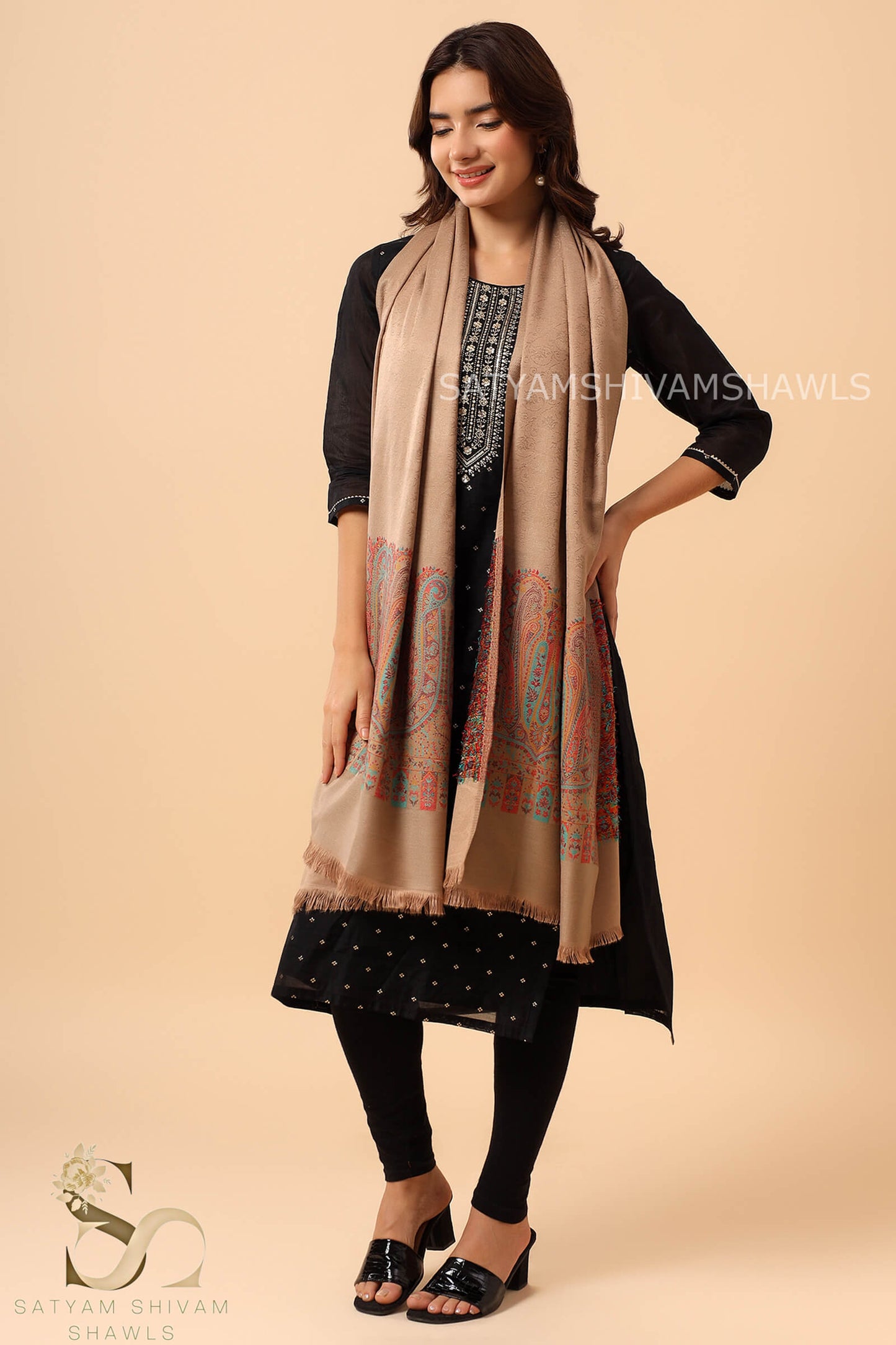 ANAQAT VINTAGE PAISLEY PALLA KANI WOMENS STOLE, CAMEL