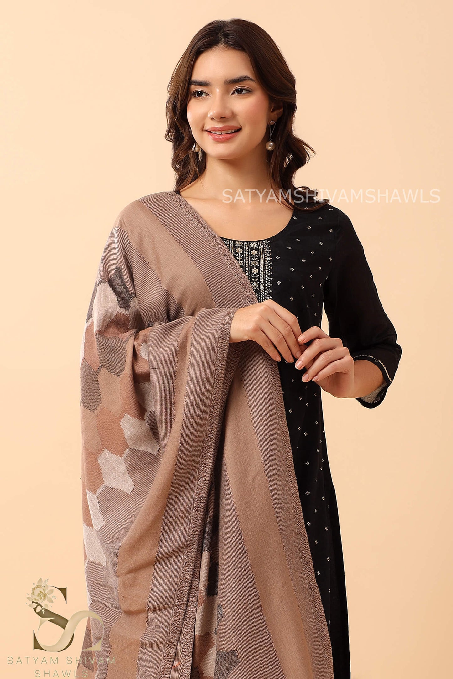 EKAT-E-NOOR PASHMINA EXTRA FINE WOOL STOLE ,WARM,SOFT & LIGHT WEIGHT