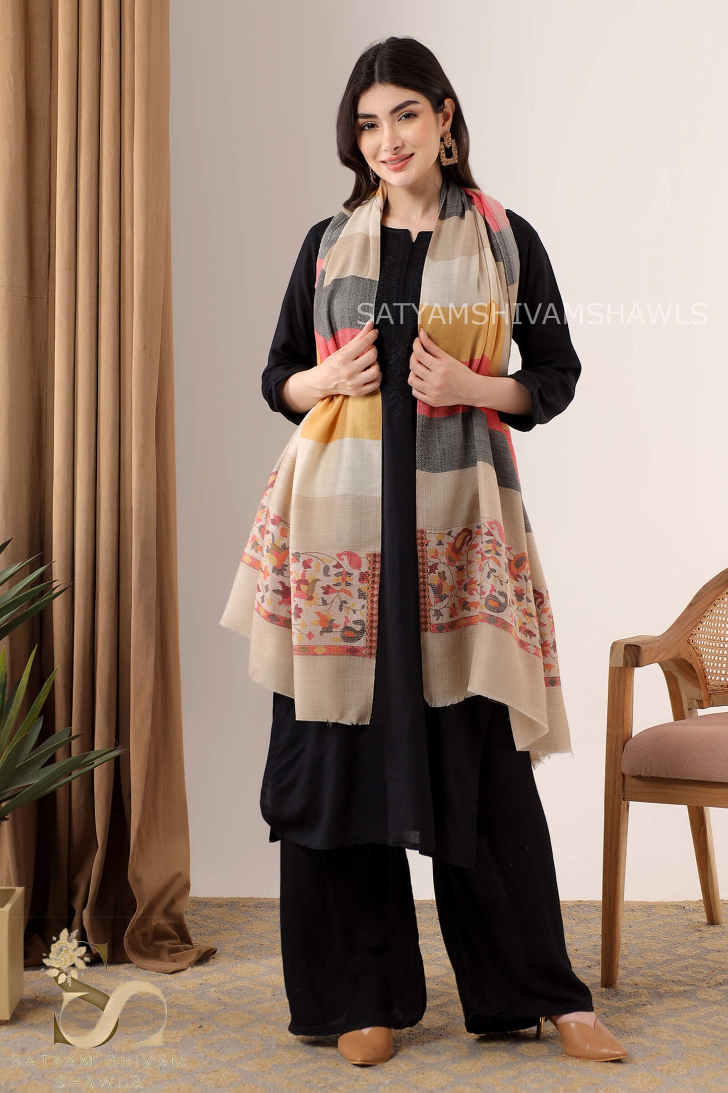 LADAKHI KANI WOVEN PALLA WITH ROYAL COMBINATION STRIPS,STOLE,SKIN
