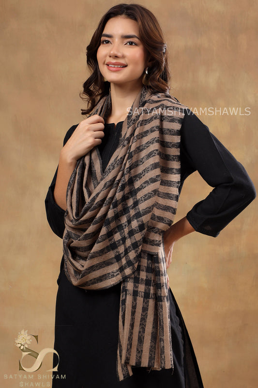 SMOKEY SELF CHECK STRIPS LUXURY PASHMINA  STOLE, BLACK TOOSH