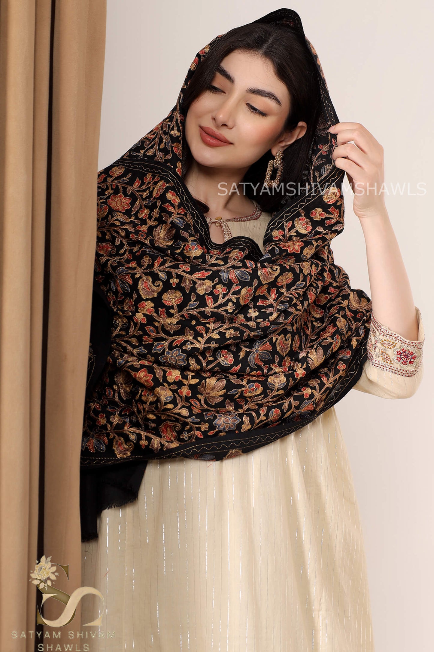 CHINAR LEAF  PASHMINA FINE WOOL NALKI EMBROIDERY WEAVE STOLE,WARM & SOFT,BLACK