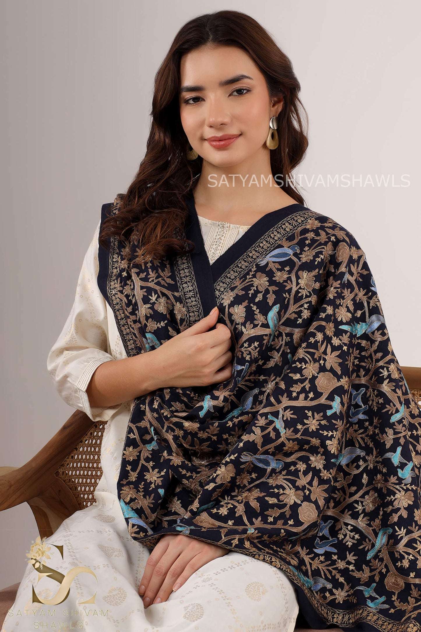 BIRDS OF HEAVEN ARABIC DESIGN NALKI ZARI EMBROIDERY STOLE ,NAVY BLUE