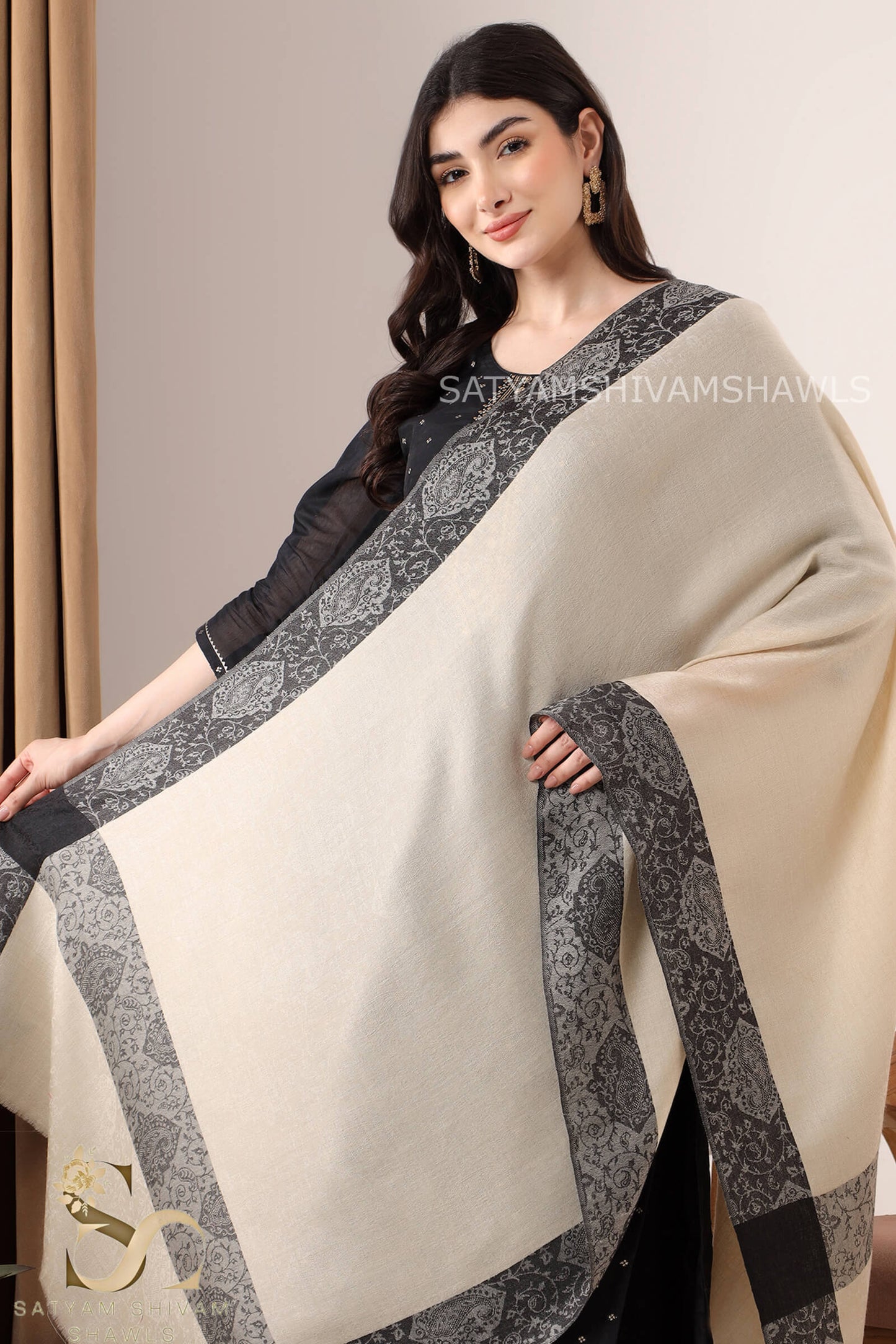 LADAKHI SELF WITH BEAUTIFUL BLACK SELF BORDER LUXURY PASHMINA STOLE ,SKIN