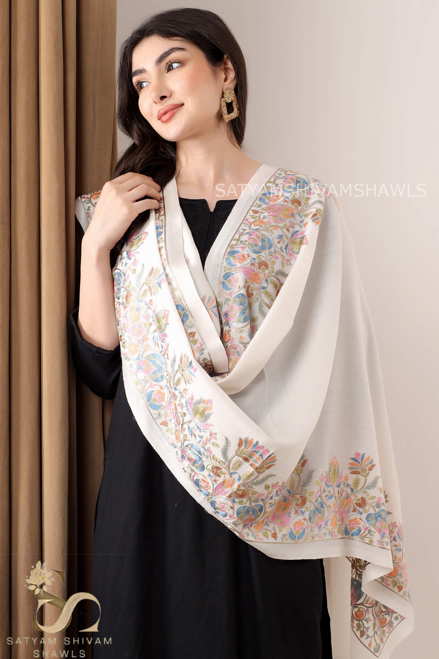 "NAZAKAT-E-NOIR"PASHMINA FINE WOOL BORDER NALKI EMBROIDERY WEAVE STOLE,