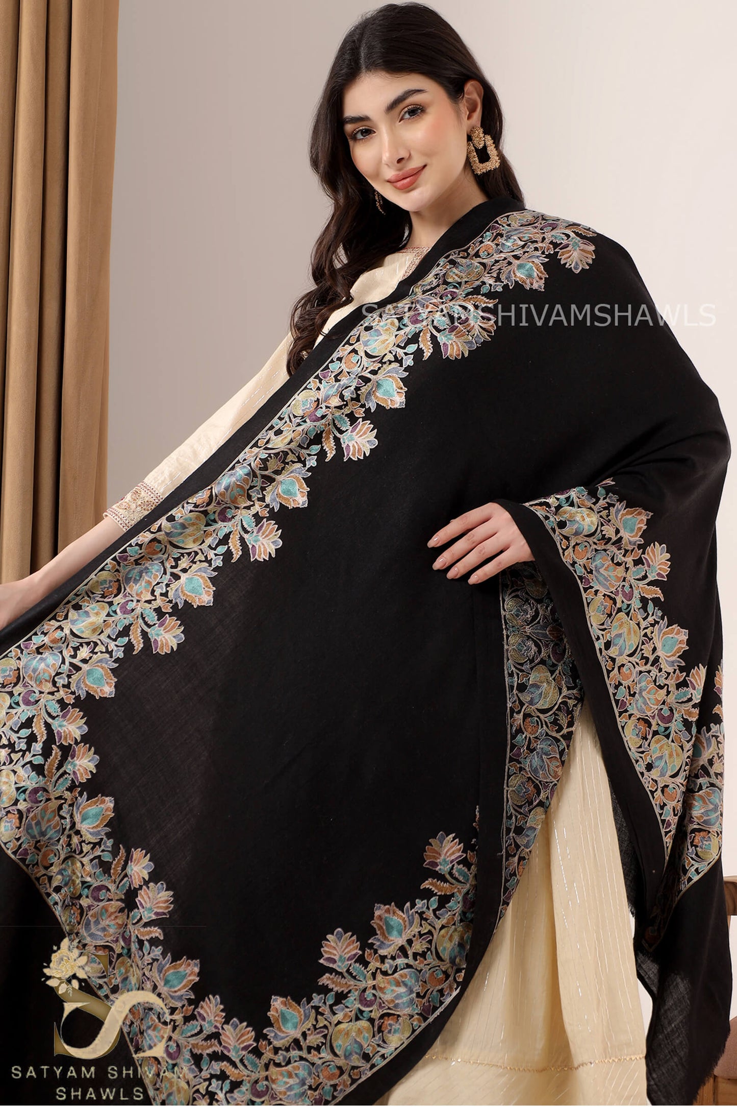 "NAZAKAT-E-NOIR"PASHMINA FINE WOOL BORDER NALKI EMBROIDERY WEAVE STOLE,BLACK