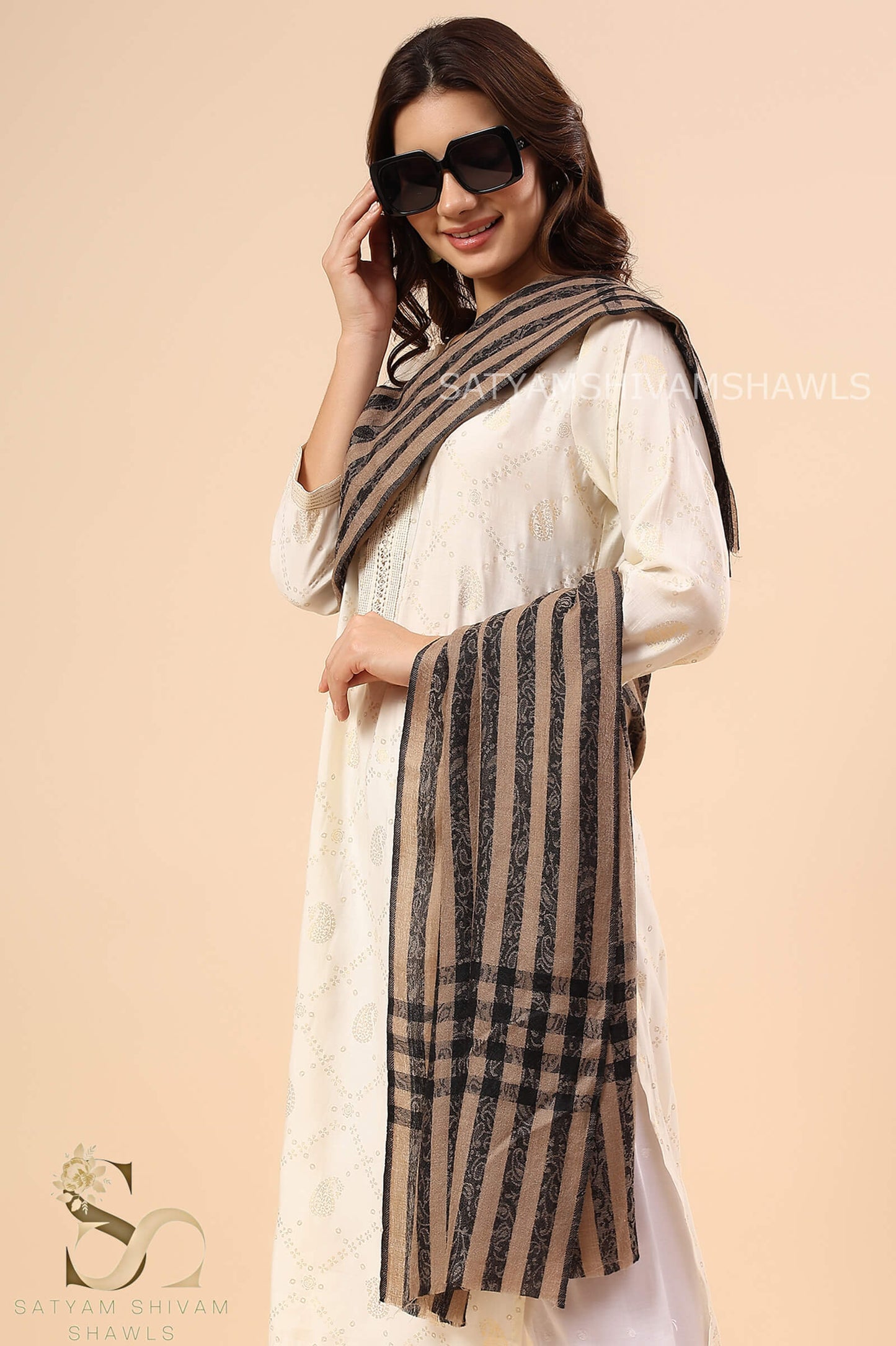 SMOKEY SELF CHECK STRIPS LUXURY PASHMINA  STOLE, BLACK TOOSH