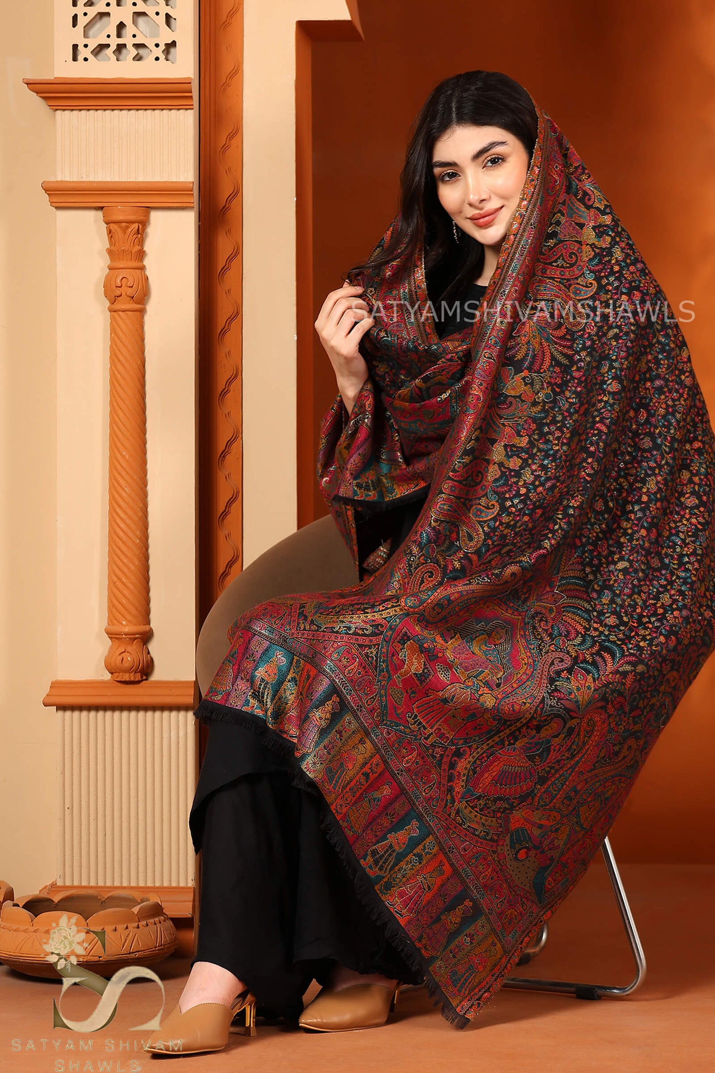 THE EMPEROR'S DRAPE PASHMINA WOOL STOLE