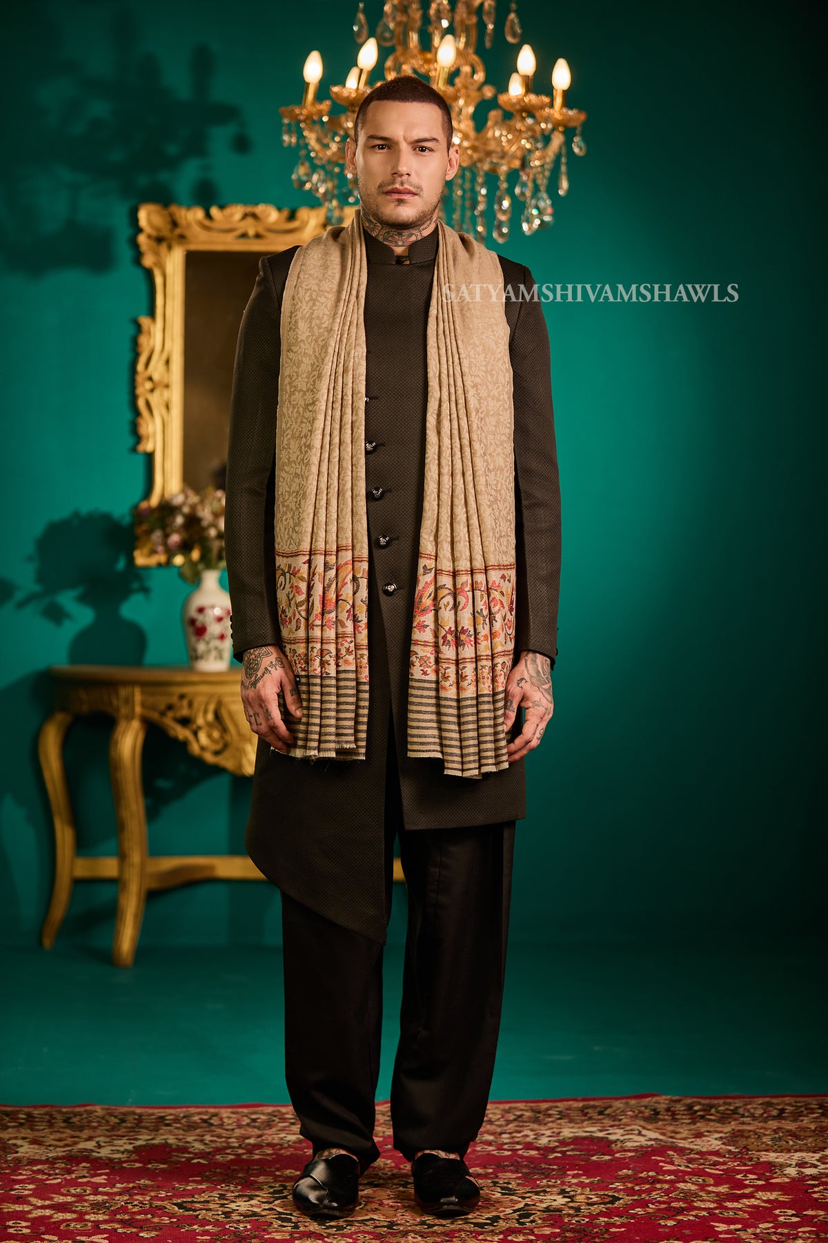 MENS EXTRA FINE WOOL SHAWL, WOVEN PALLA, AZTEC DESIGN,WARM AND LIGHT WEIGHT