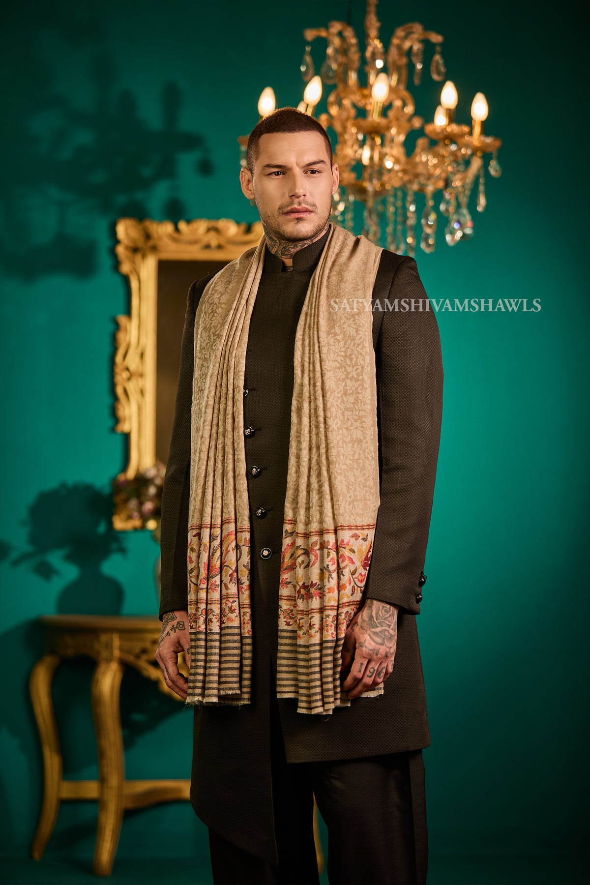MENS EXTRA FINE WOOL SHAWL, WOVEN PALLA, AZTEC DESIGN,WARM AND LIGHT WEIGHT