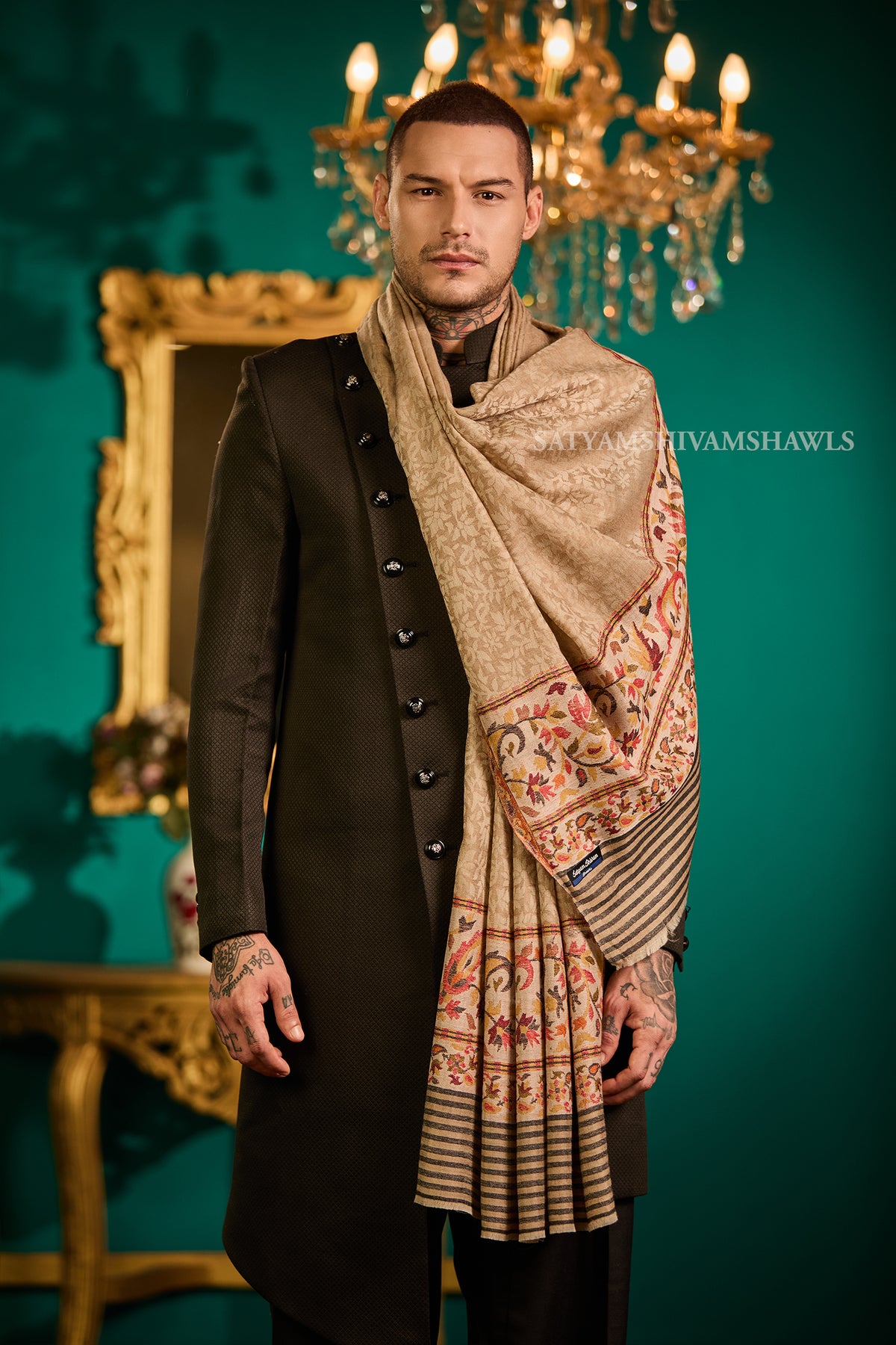MENS EXTRA FINE WOOL SHAWL, WOVEN PALLA, AZTEC DESIGN,WARM AND LIGHT WEIGHT