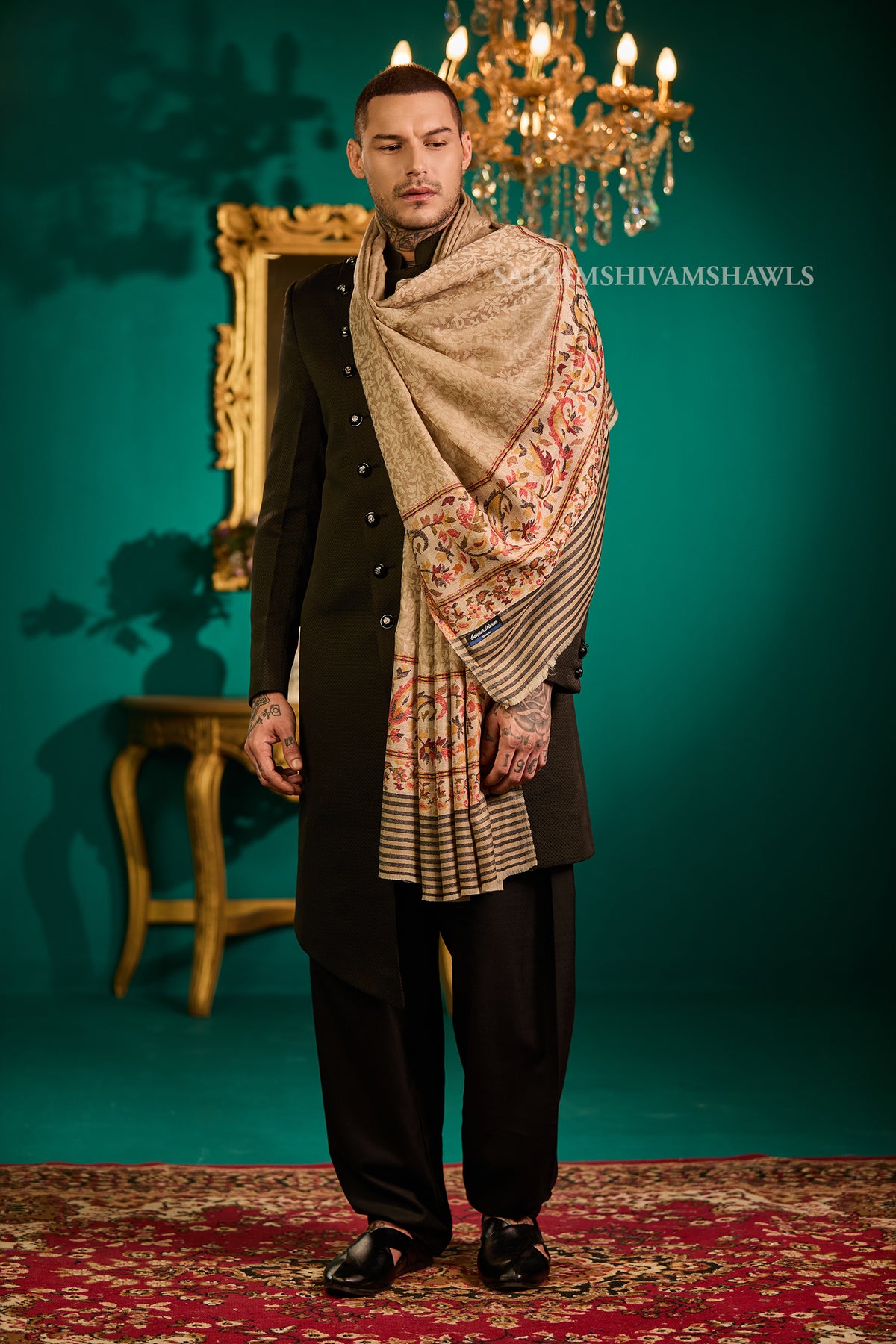 MENS EXTRA FINE WOOL SHAWL, WOVEN PALLA, AZTEC DESIGN,WARM AND LIGHT WEIGHT