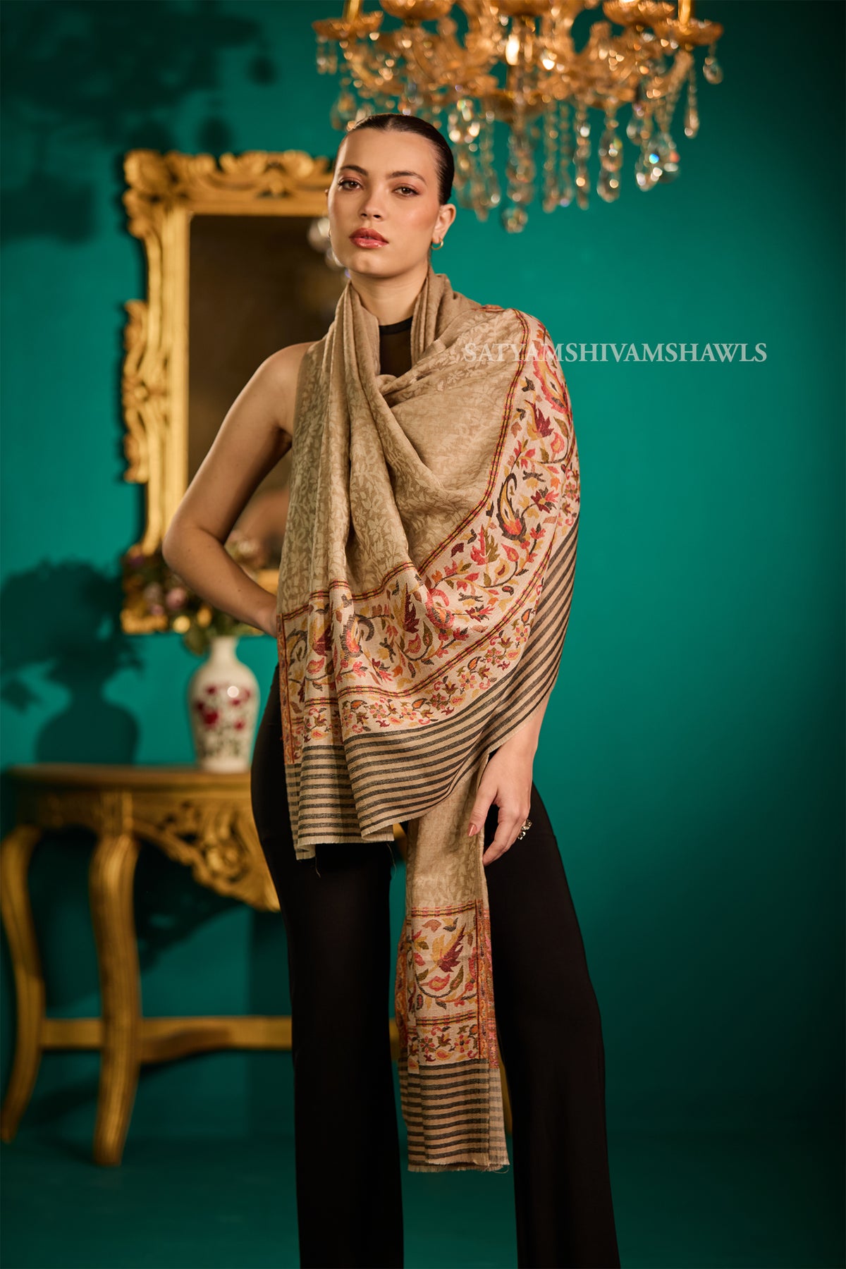 WOMENS EXTRA FINE WOOL SHAWL, WOVEN PALLA, AZTEC DESIGN,WARM AND LIGHT WEIGHT
