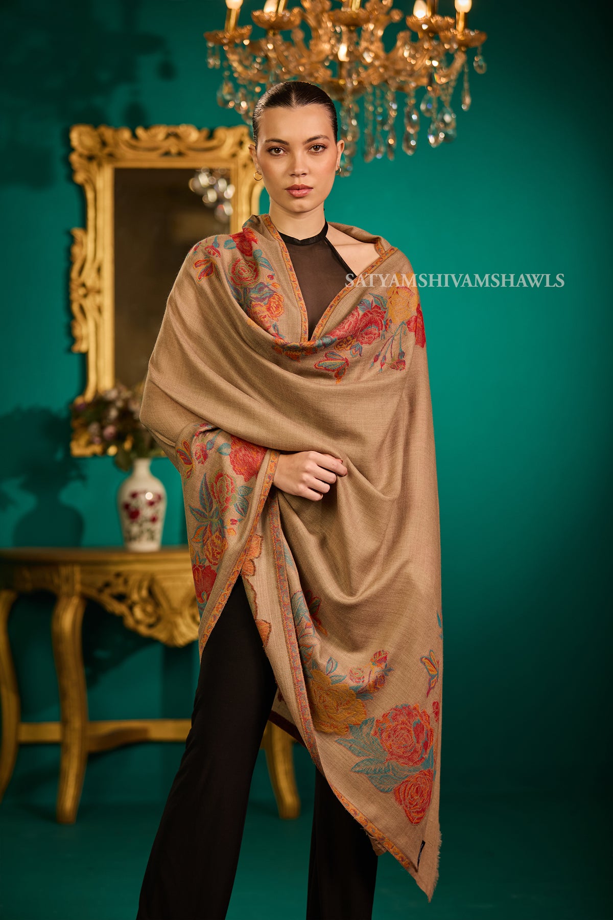 fine wool pashmina kani multi flower border design shawls