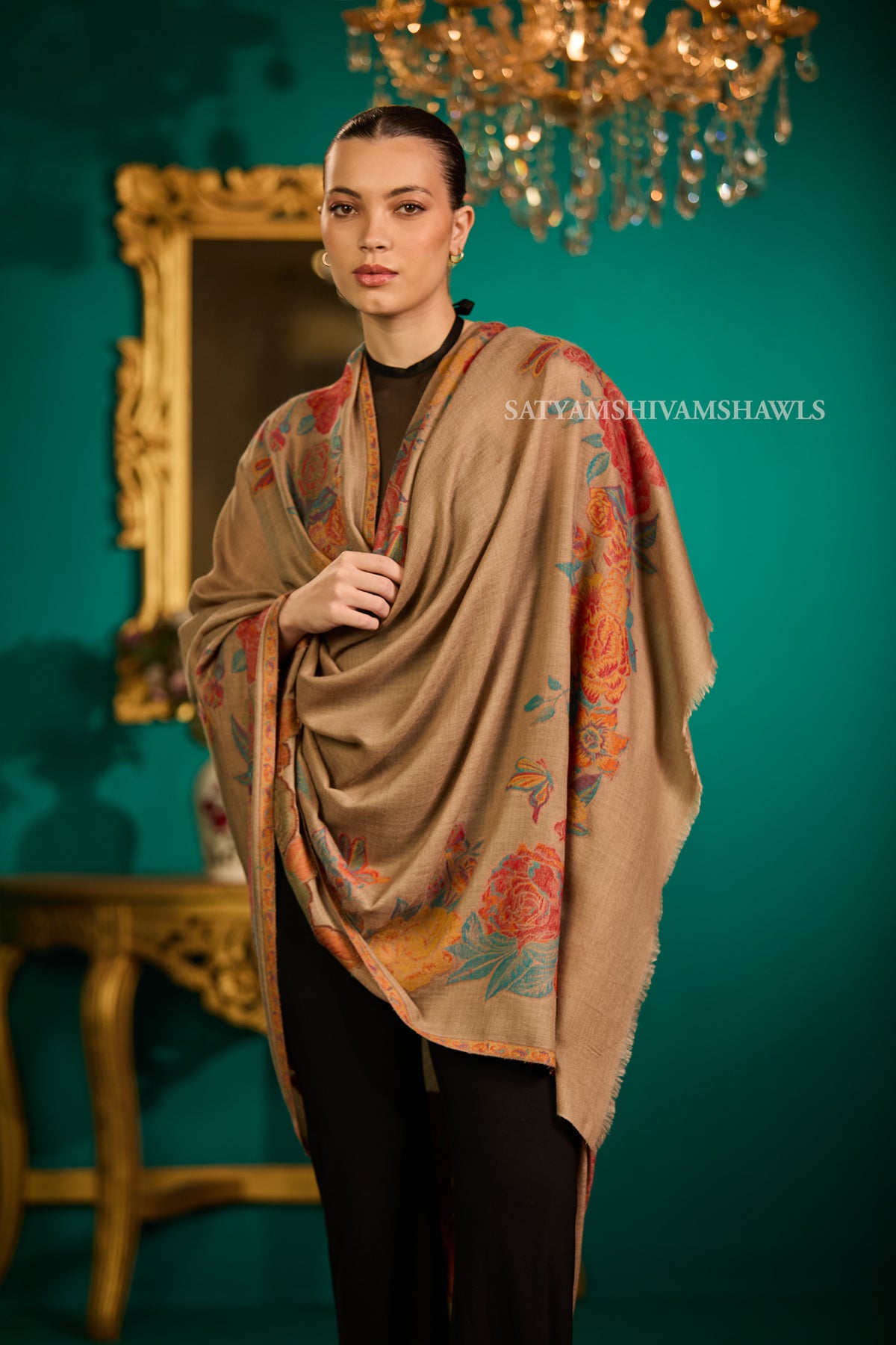 fine wool pashmina kani multi flower border design shawls