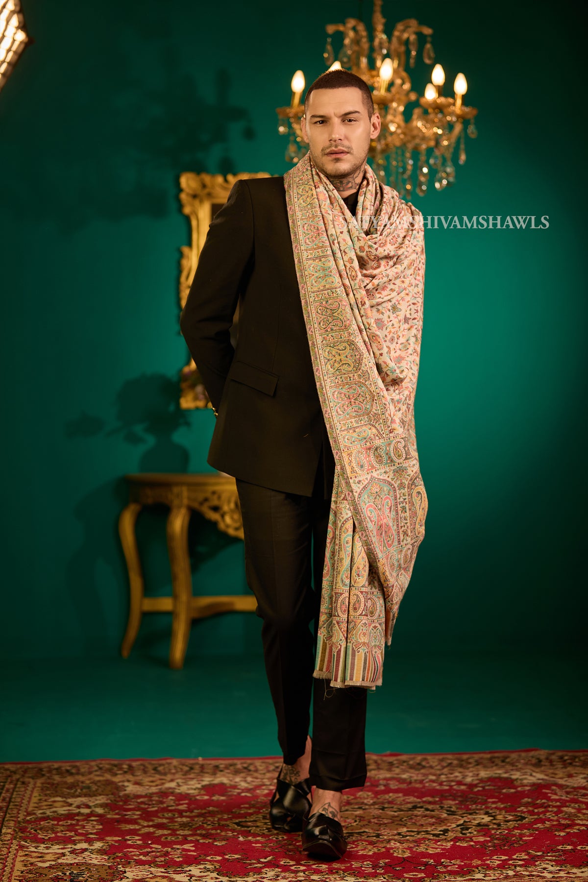 Extra Fine Wool Pashmina Kani Gents Shawl Big Size