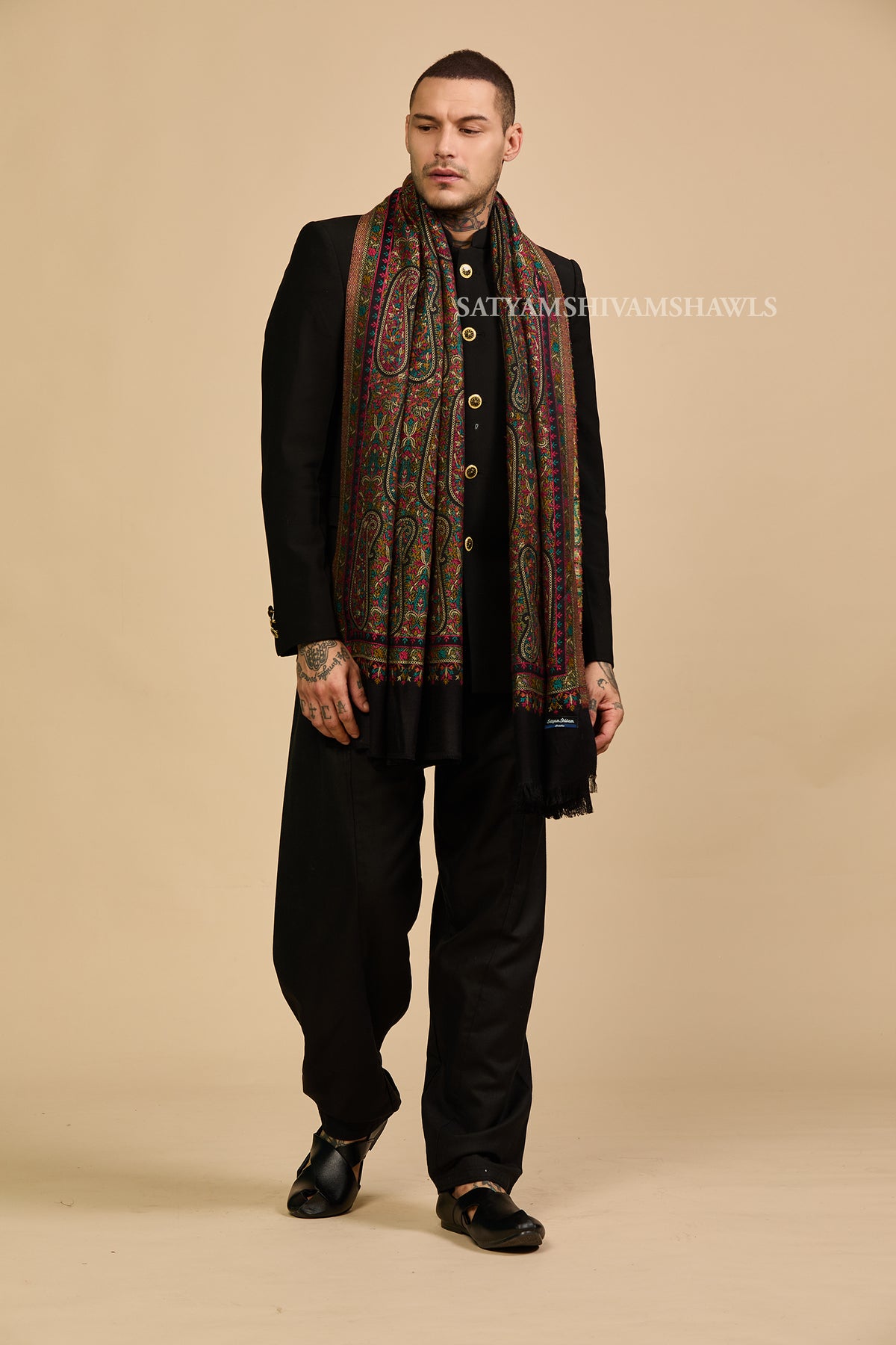 Black paisley and kashimiri kani Men shawl