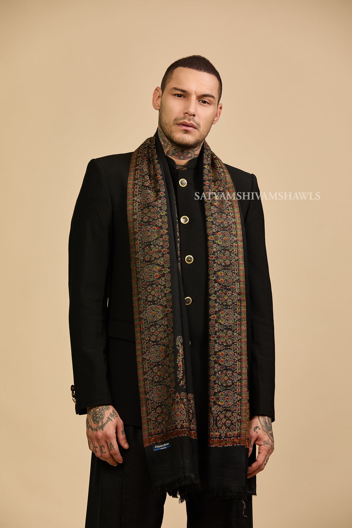 The heritage Border kunj pure wool border bloom kani weaved stole