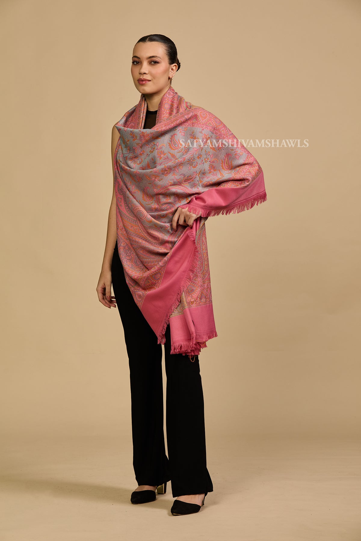 Gul-e-Rose jamawar kani women shawl