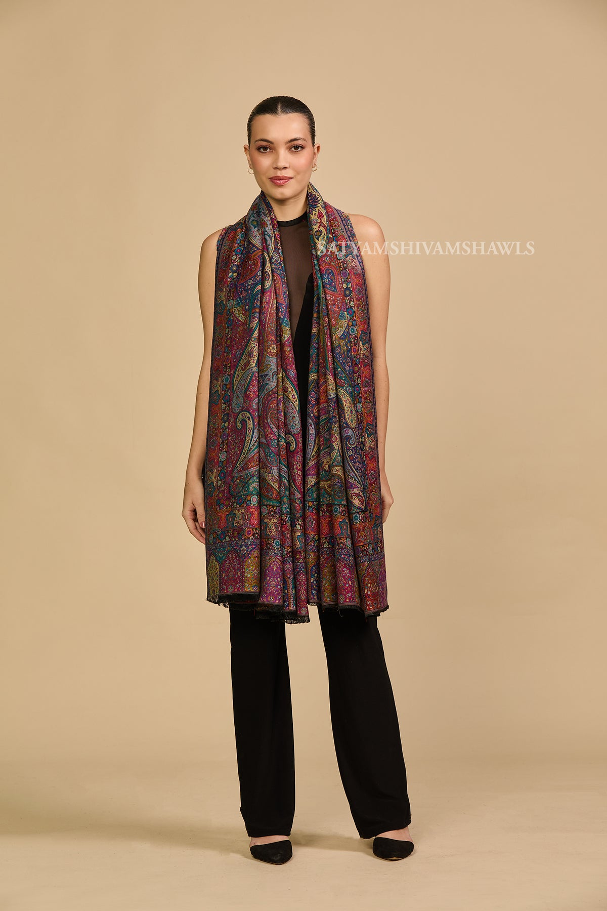 Royal haritage paisley design women shawl