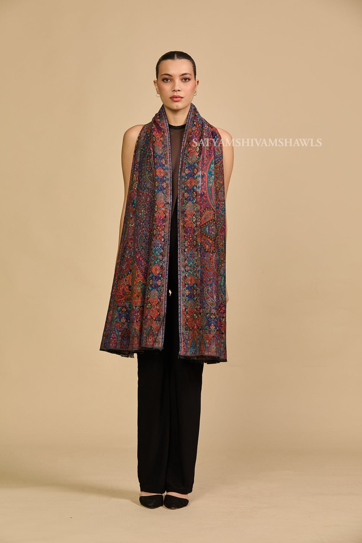 Royal haritage paisley design women shawl