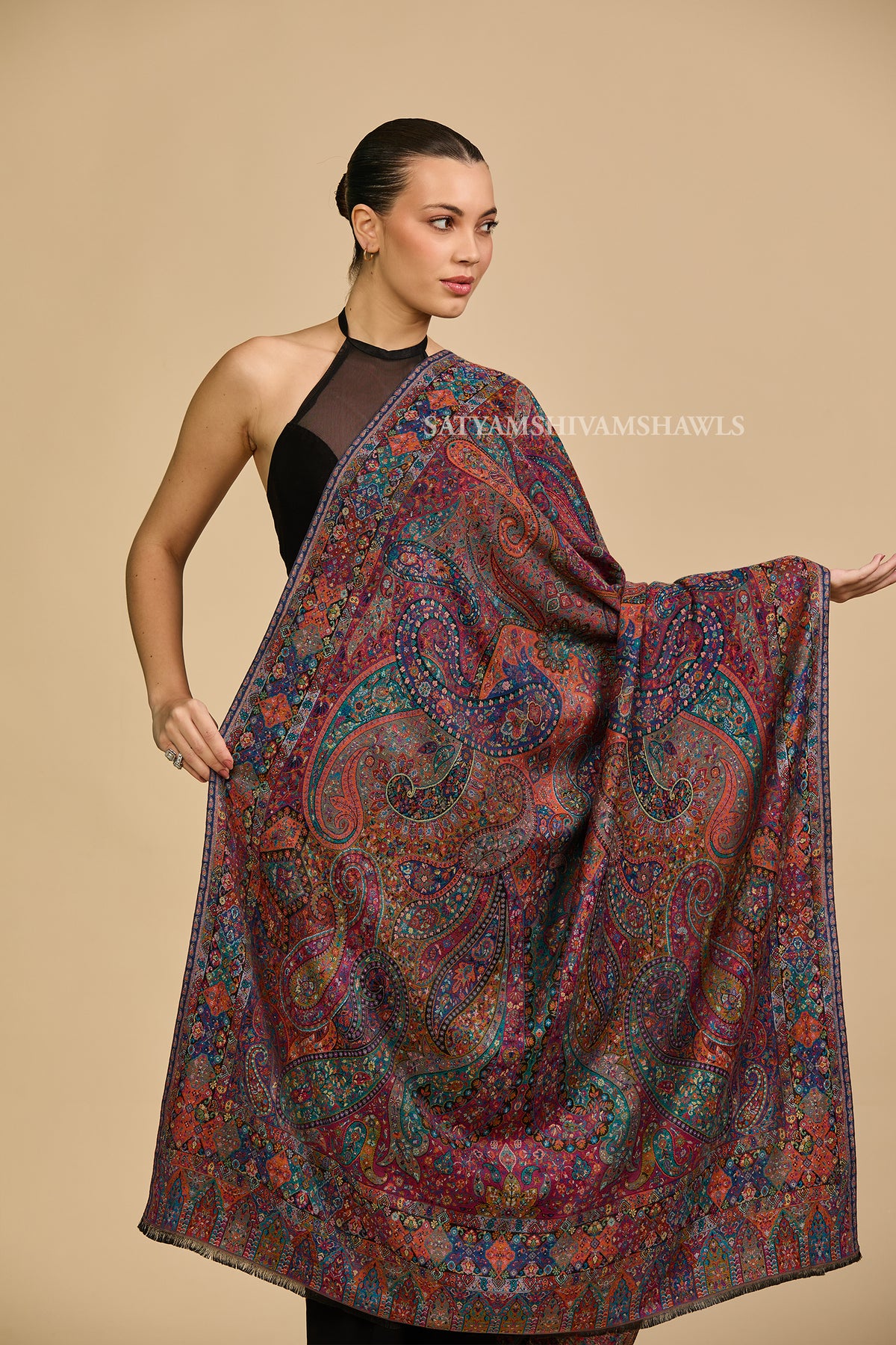 Royal haritage paisley design women shawl