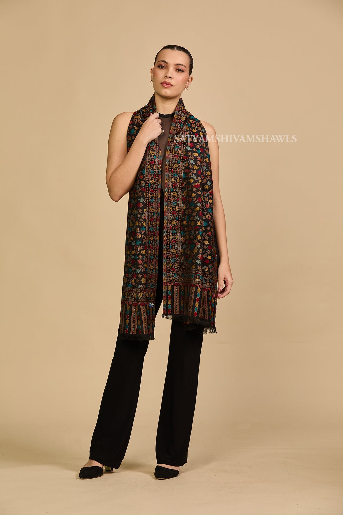 noor-e-kani multi pure wool stole,black