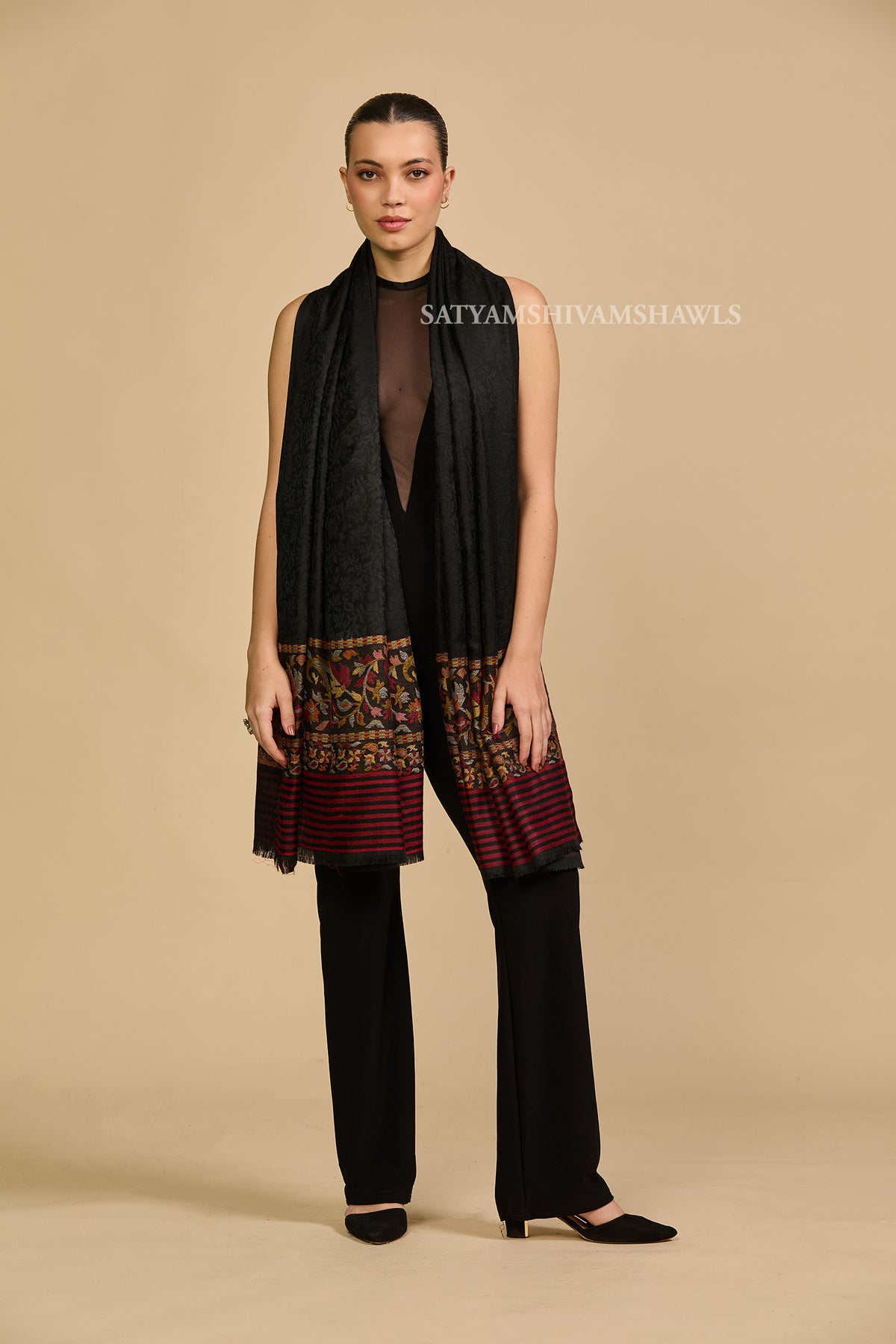 WOMENS EXTRA FINE WOOL SHAWL, WOVEN PALLA, AZTEC DESIGN,WARM AND LIGHT WEIGHT