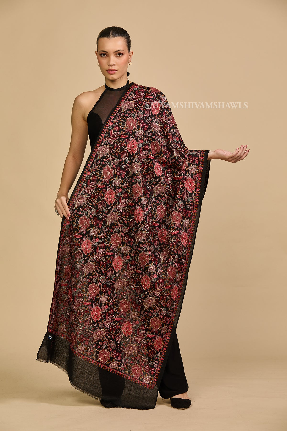 Fine wool Nalki zari embroidery stole
