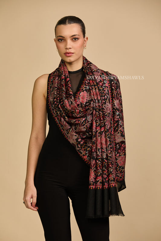 Fine wool Nalki zari embroidery stole