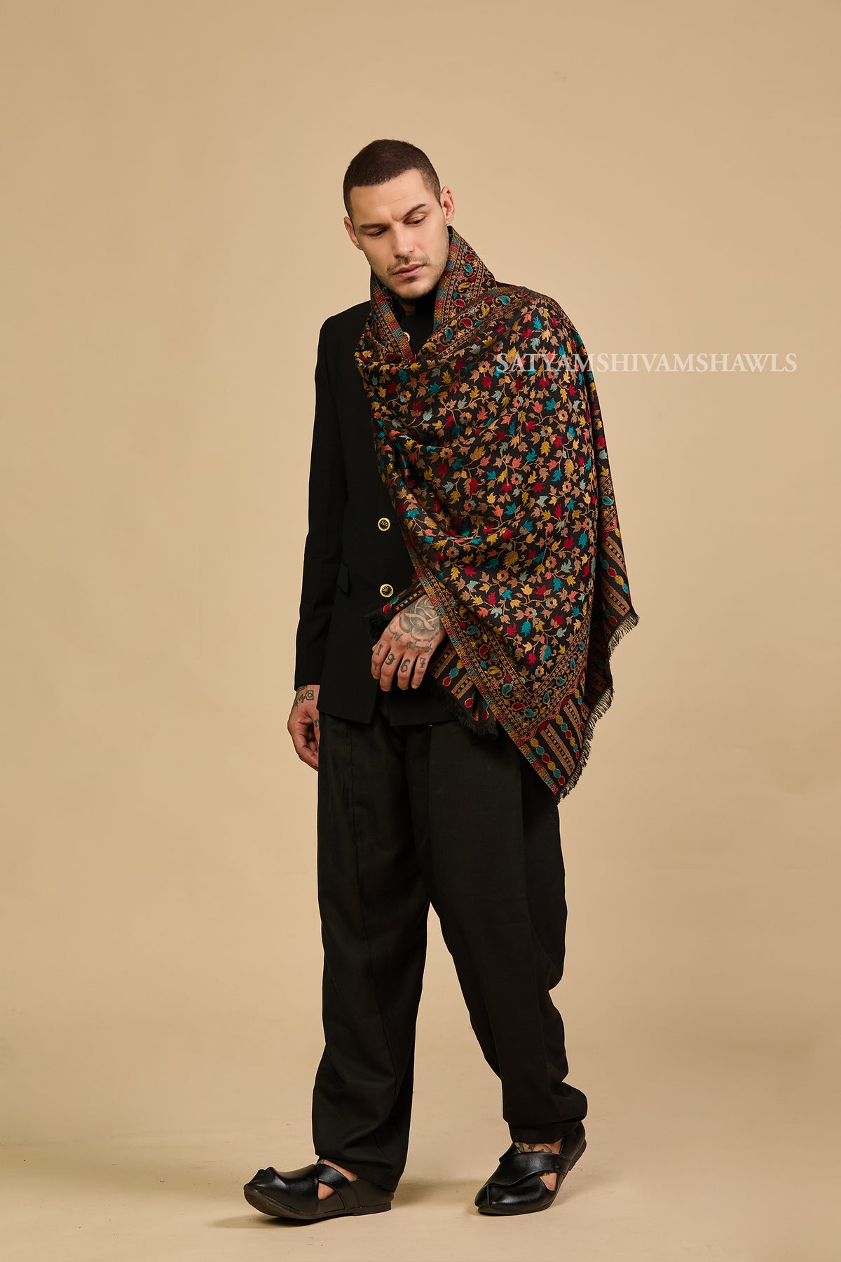 ROYAL VINTAGE KASHMIRI KANI DESIGN MENS ,STOLE,BLACK