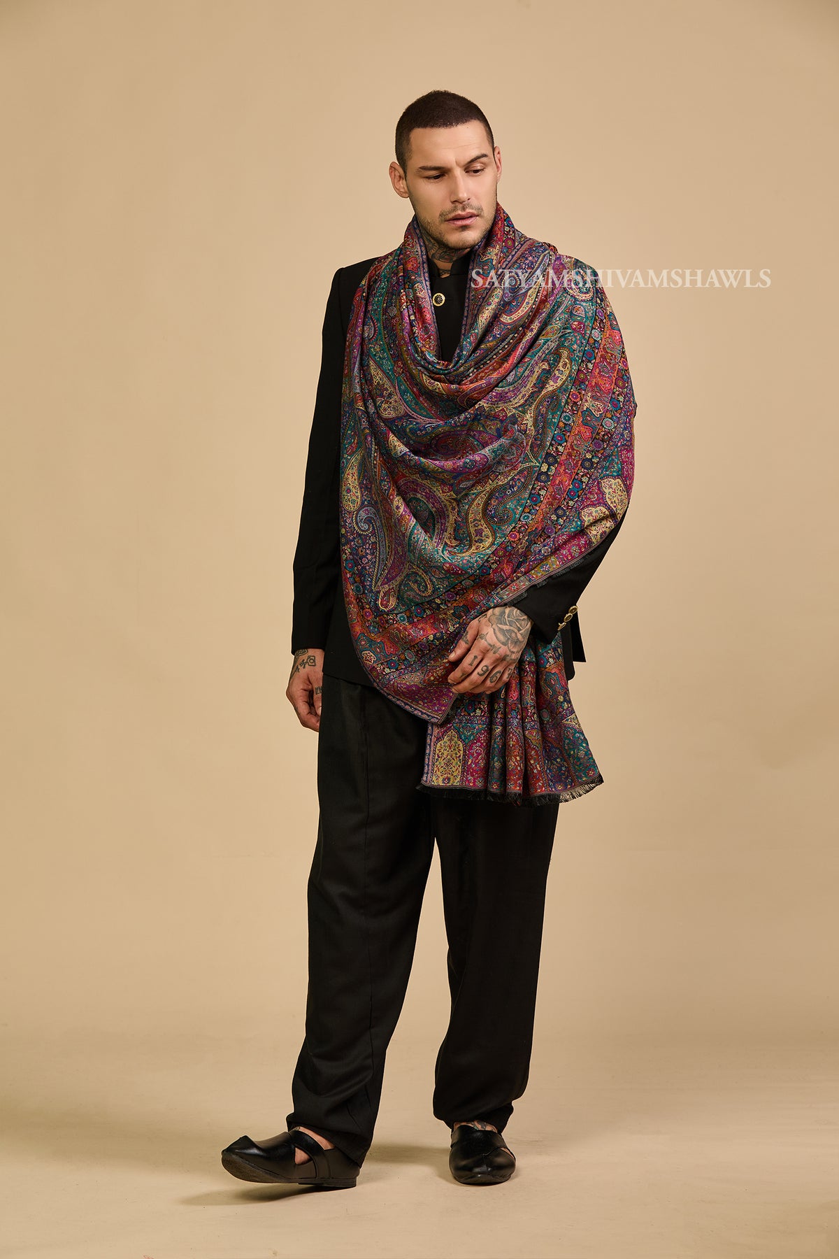 Royal haritage paisley design Men shawl