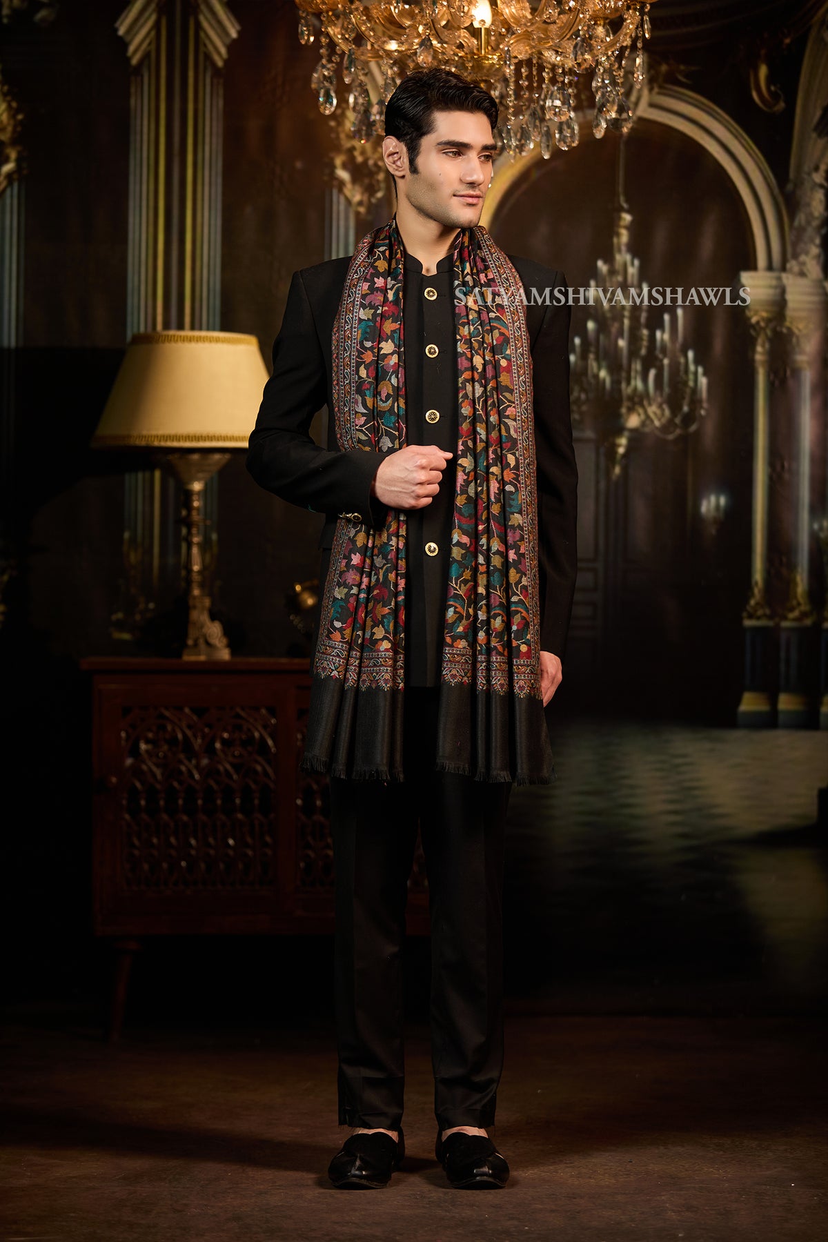 ROYAL VINTAGE KASHMIRI KANI DESIGN MENS ,STOLE,BLACK