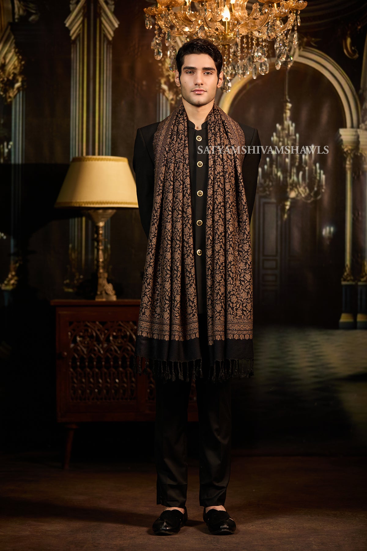 Midnight Gold Zari Weaved Reversible Stole