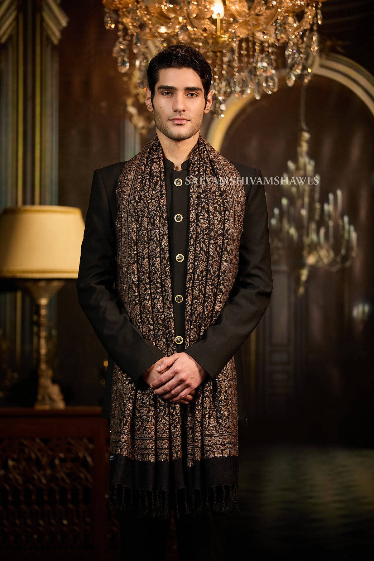 Midnight Gold Zari Weaved Reversible Stole