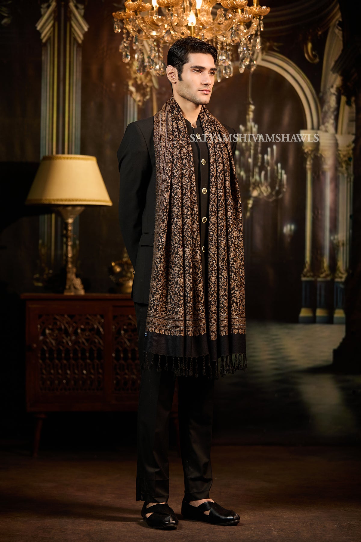 Midnight Gold Zari Weaved Reversible Stole
