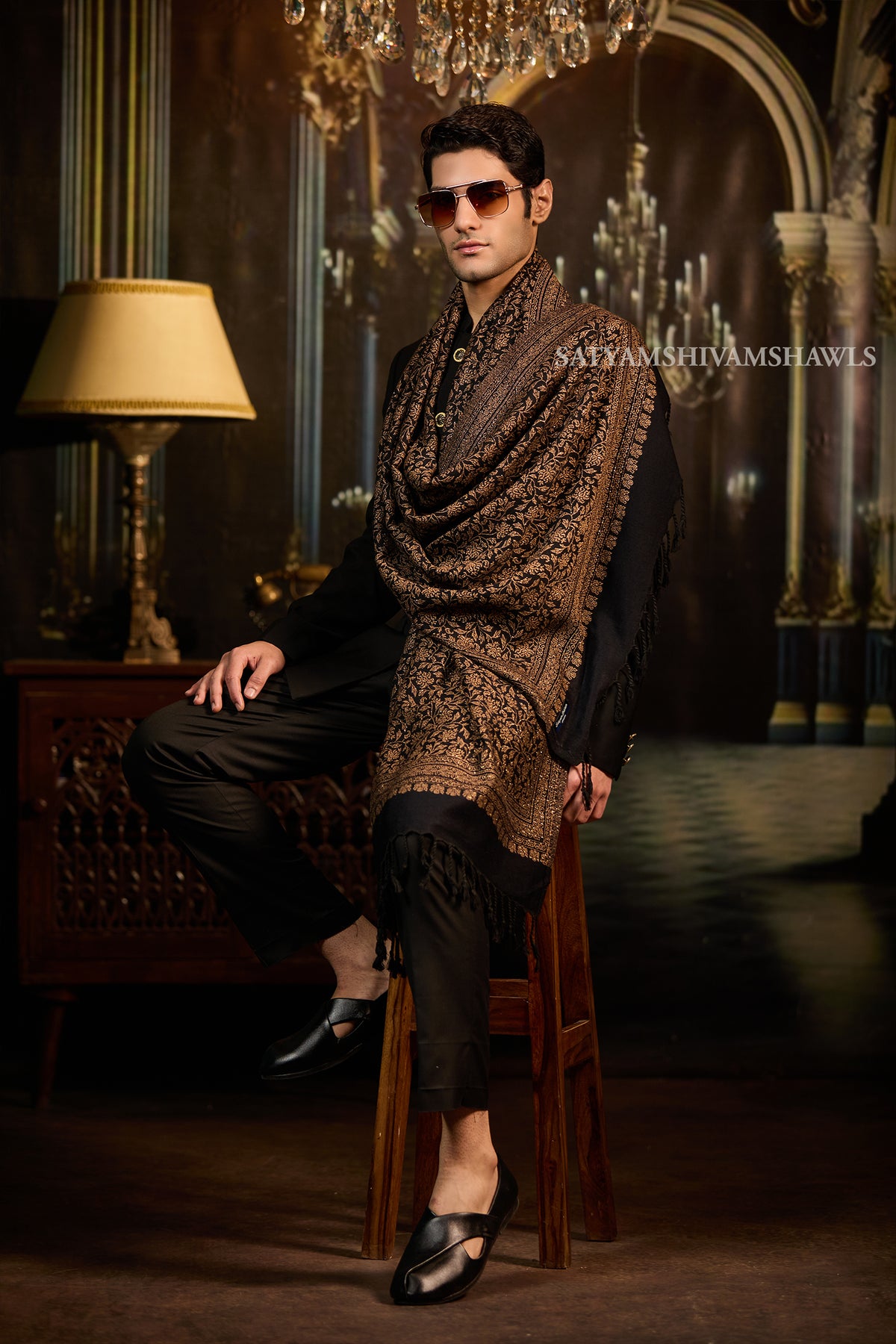 Midnight Gold Zari Weaved Reversible Stole