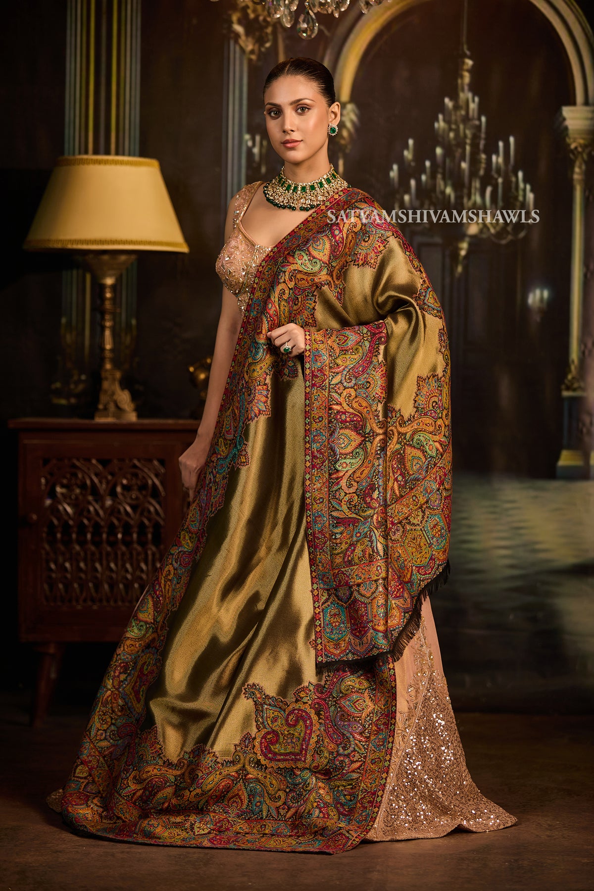 WOMEN SHAWL TWILIGHT COLLECTION FINE WOOL AMBER GOLD,