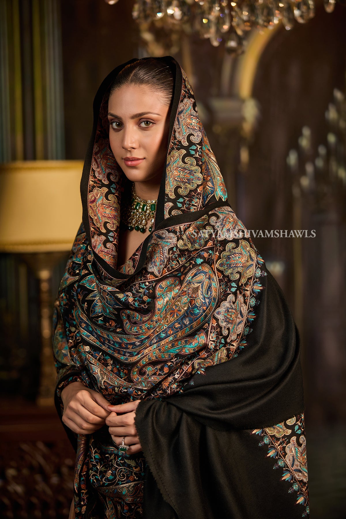 The Royal Heirloom – Intricate Handwork Shawl