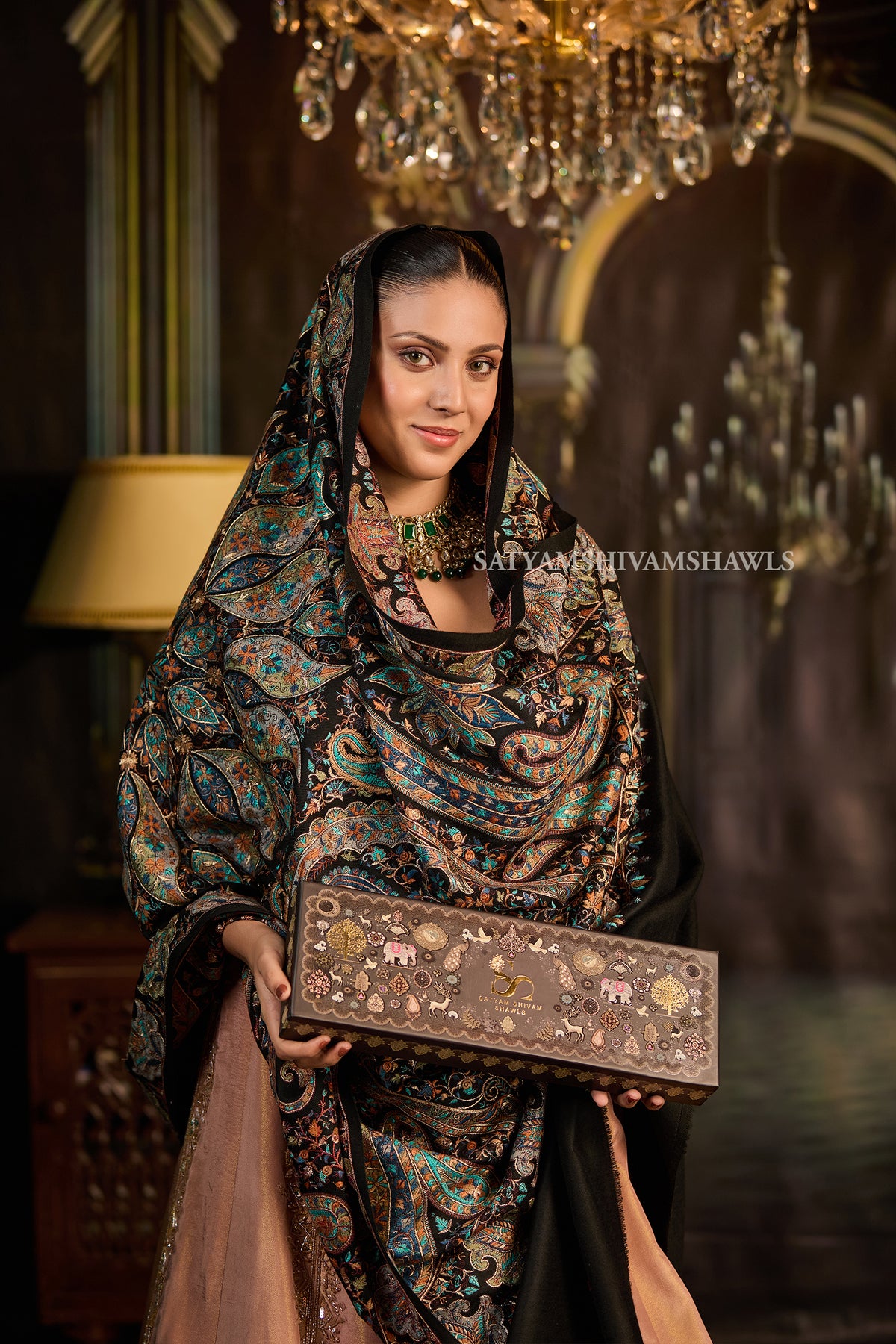The Royal Heirloom – Intricate Handwork Shawl
