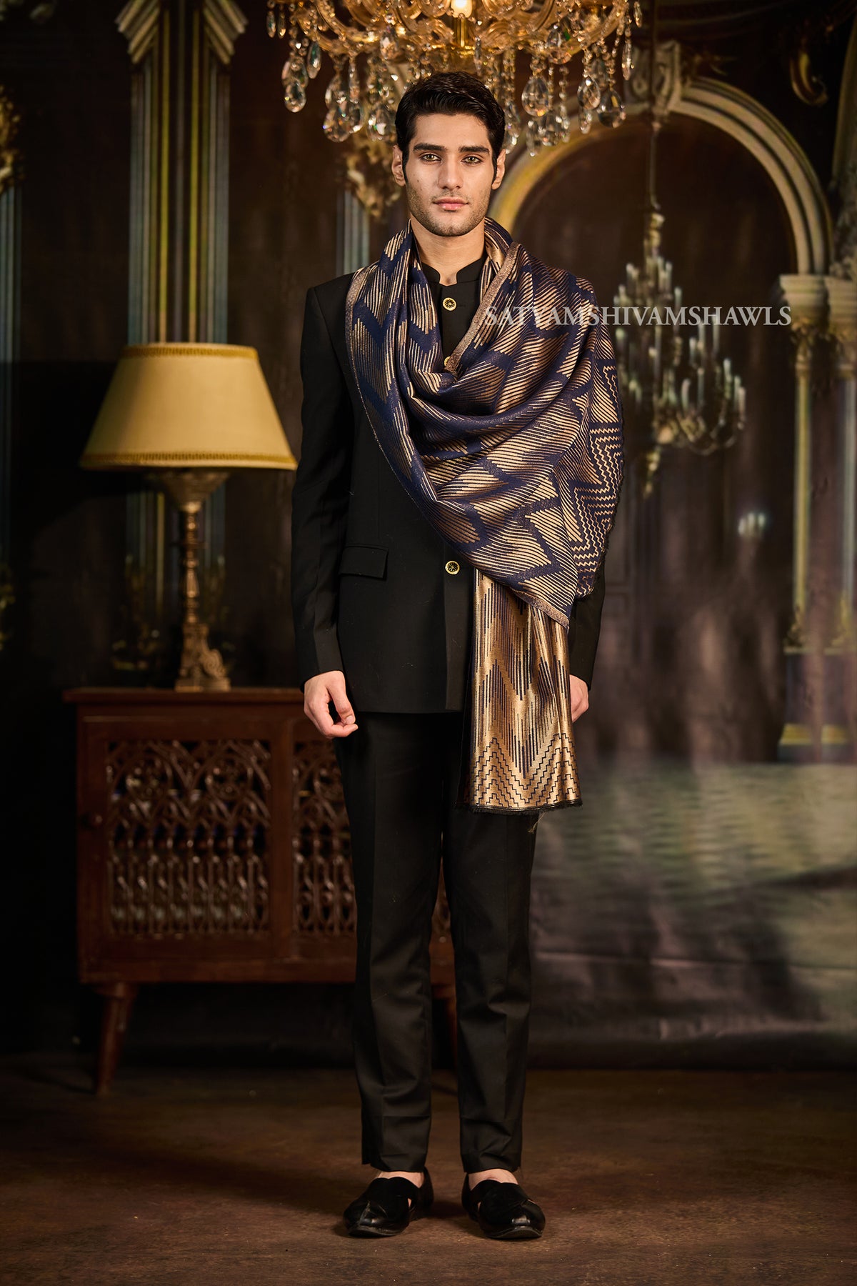 Moonlight Golden Paisley Reversible Stole