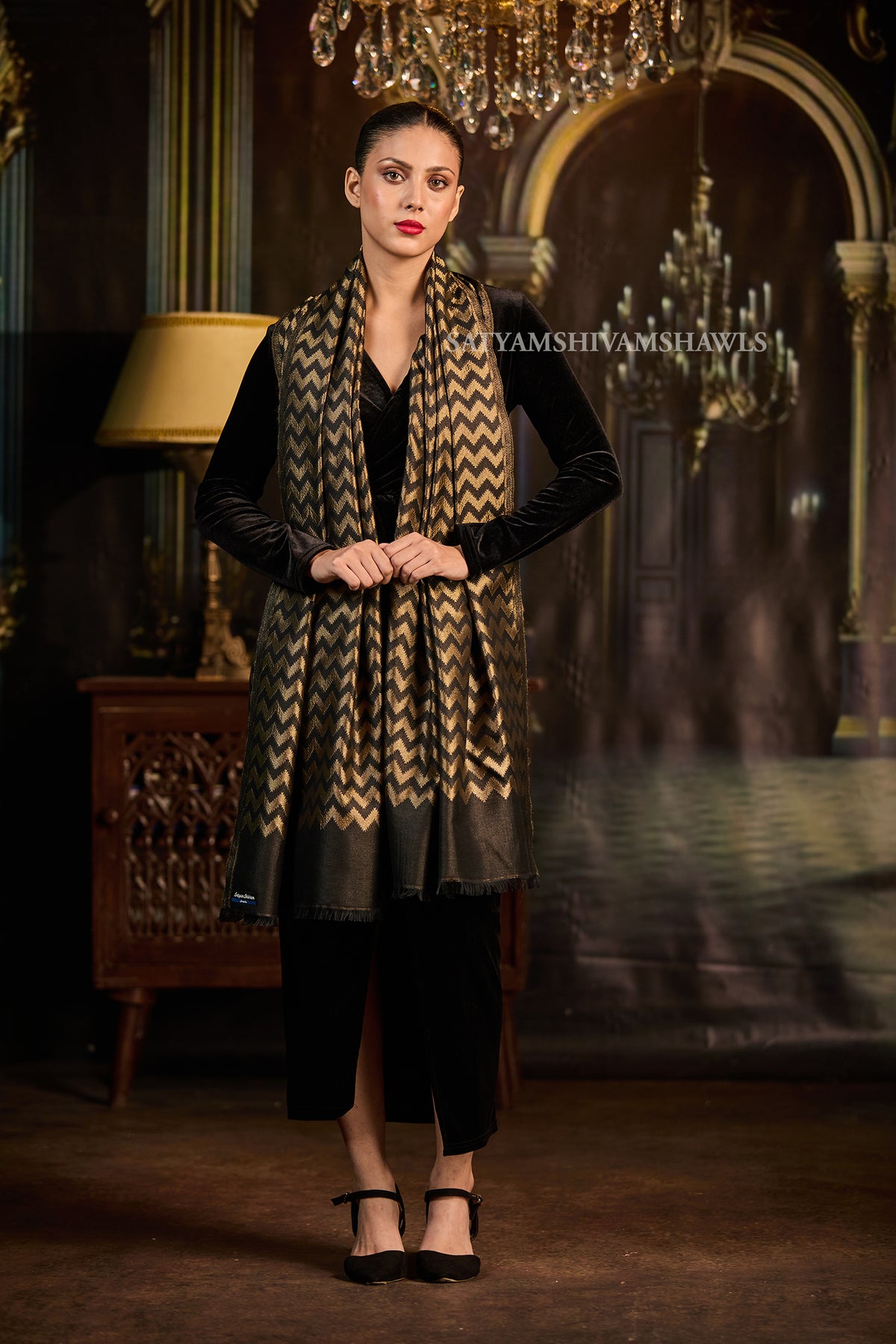 Moonlight Golden Zigzag Reversible stole