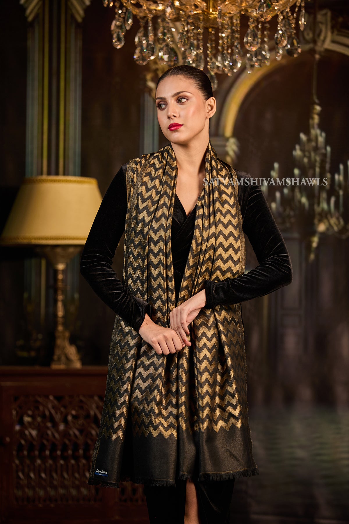 Moonlight Golden Zigzag Reversible stole