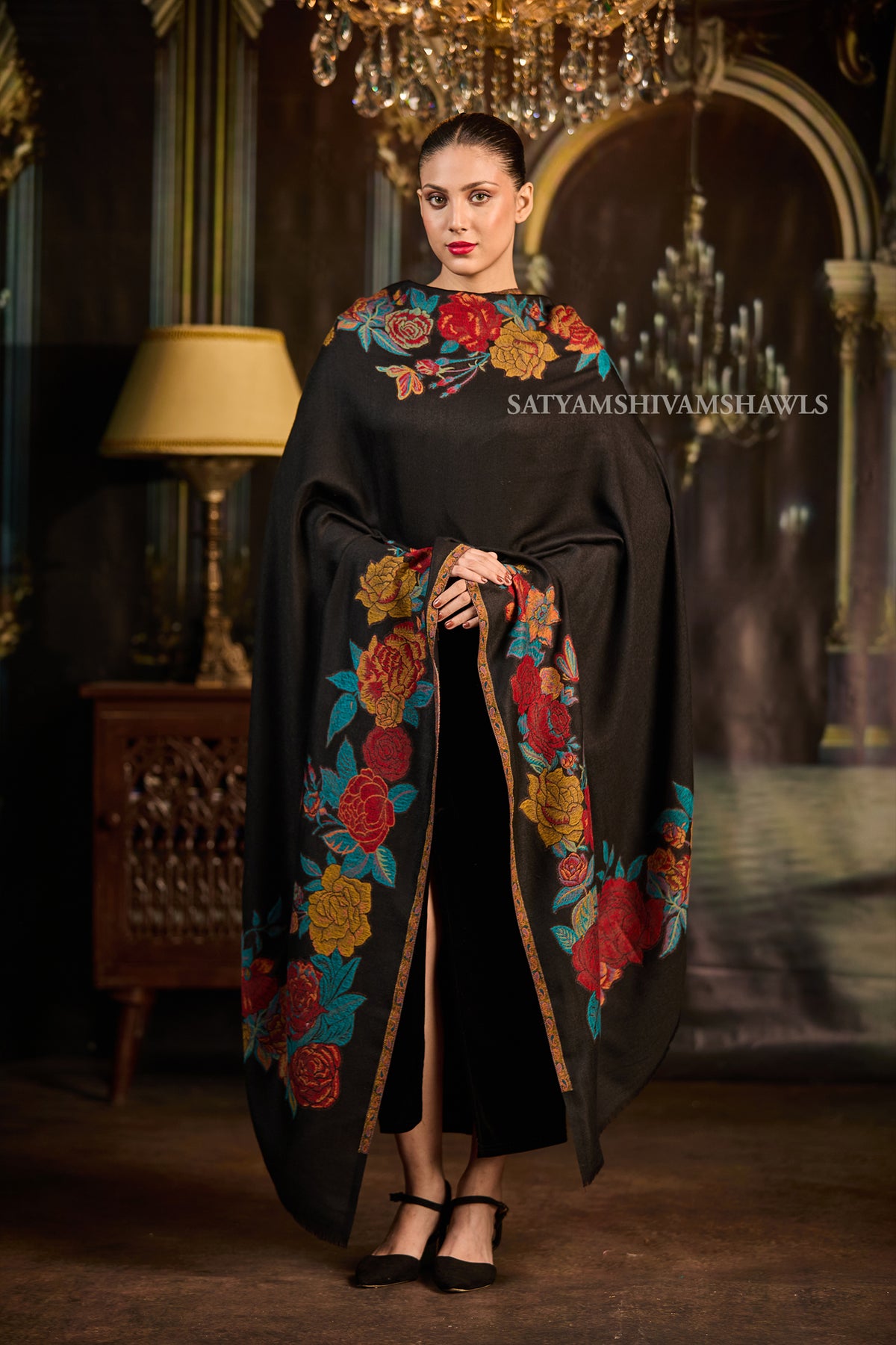fine wool pashmina kani multi flower border design shawls