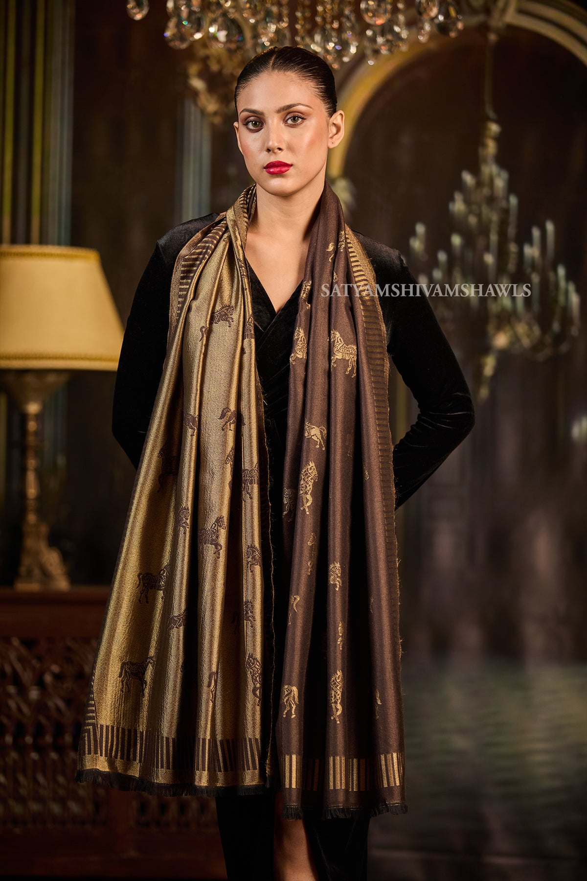 Moonlight Royal Horse Women Stole